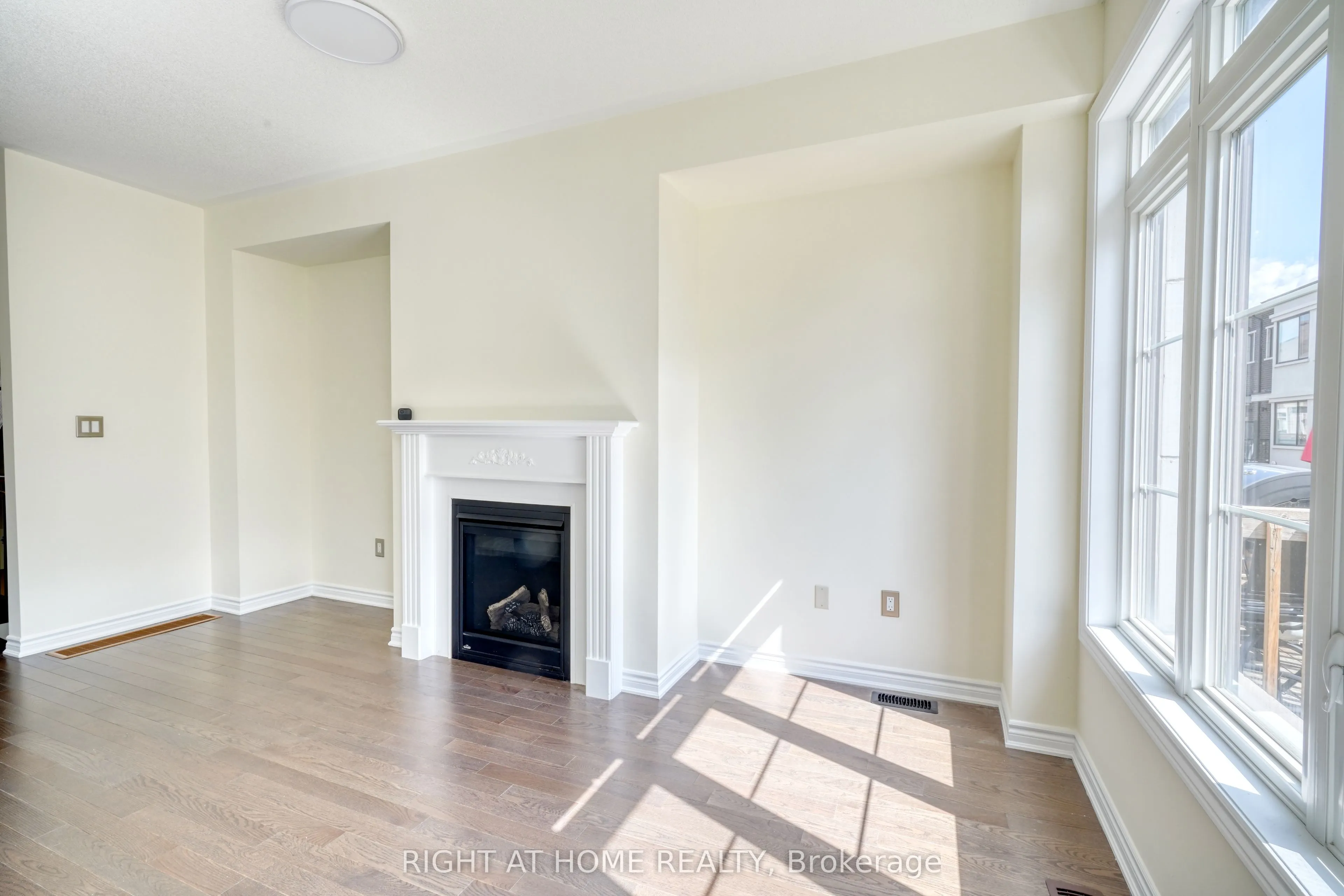 53 Sandwell Street