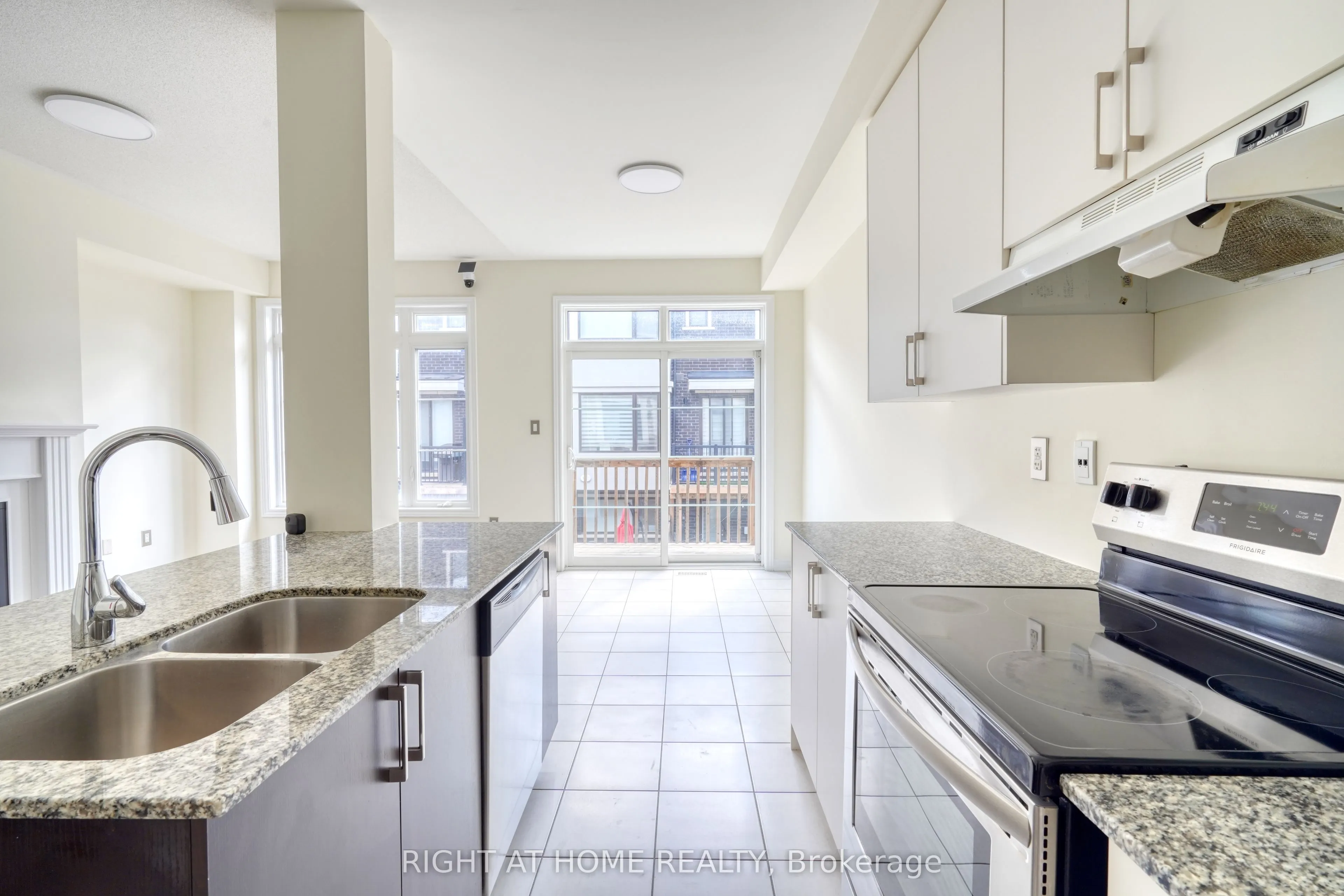 53 Sandwell Street