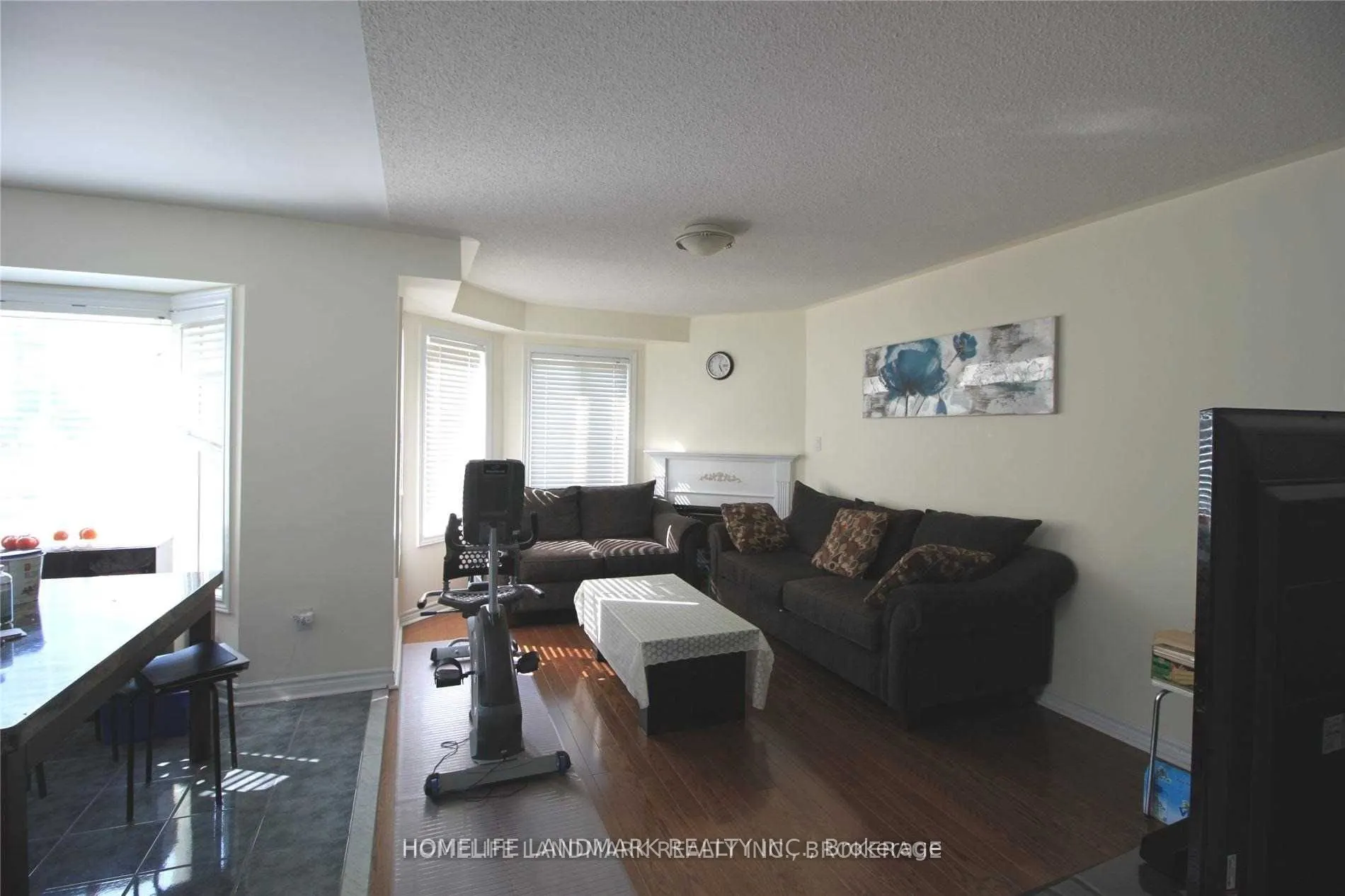 160 Leitchcroft Crescent