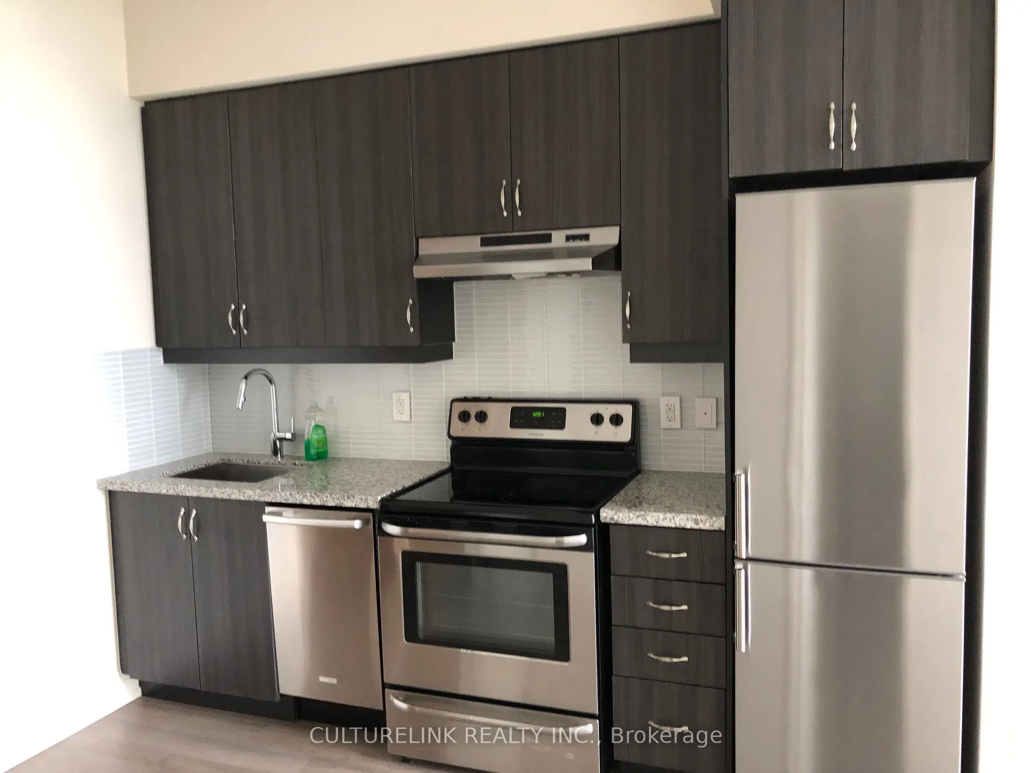 8763 Bayview Avenue, #805