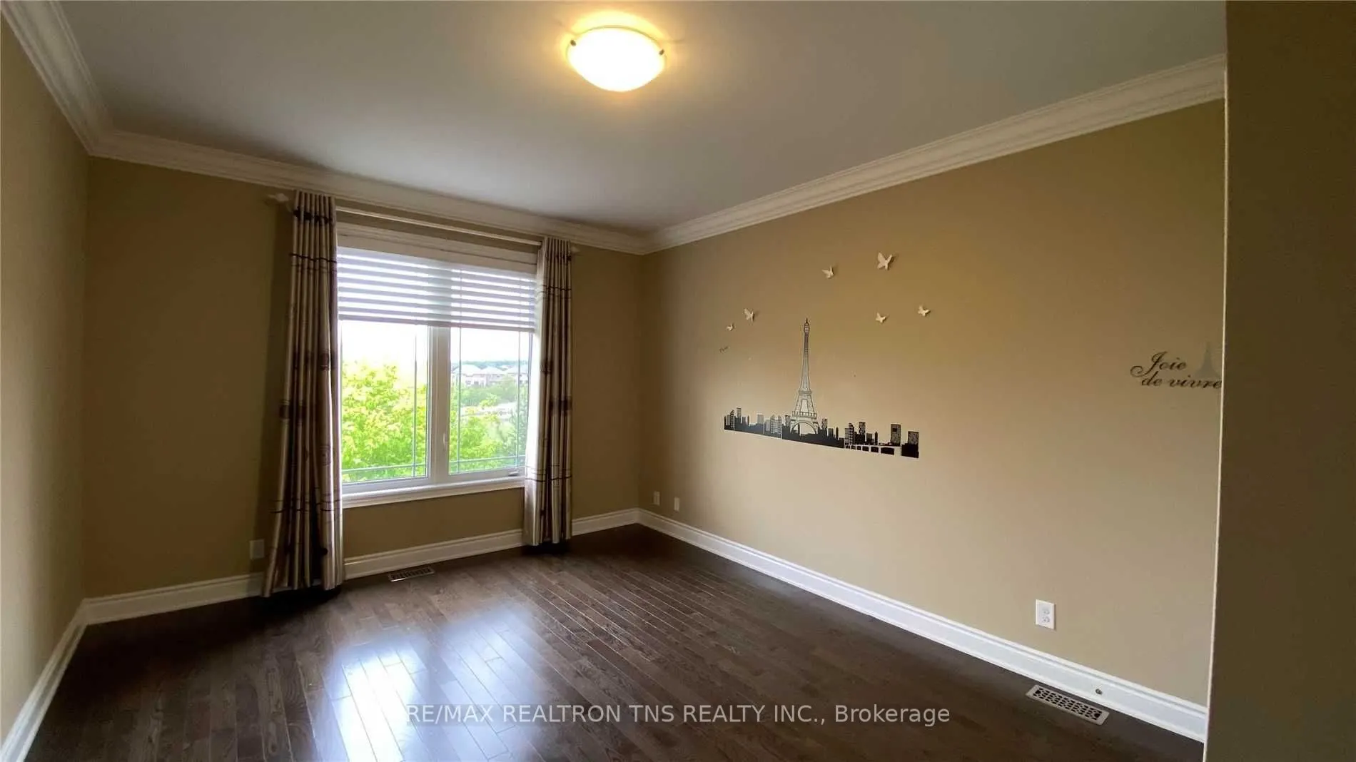 231 Ivy Jay Crescent