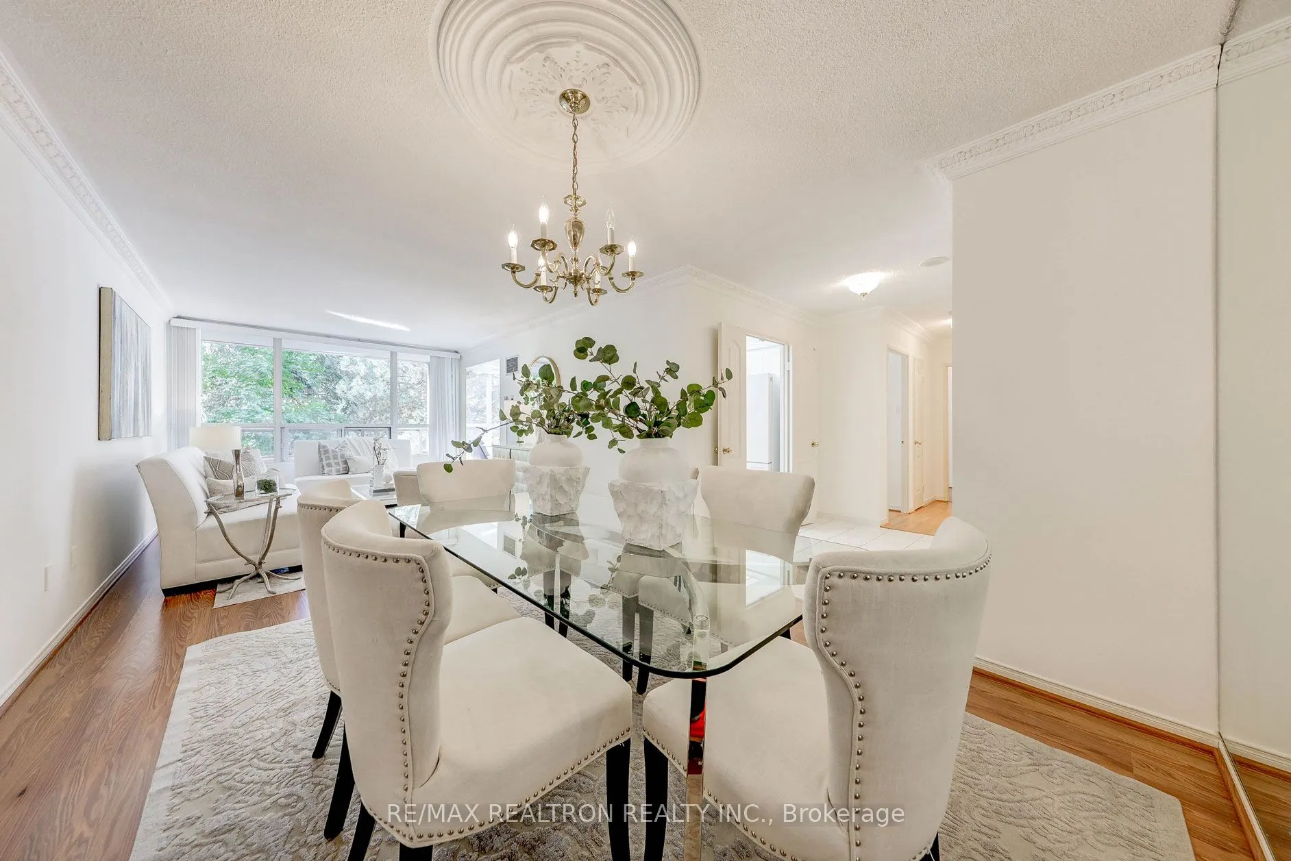 11 Townsgate Drive, #206