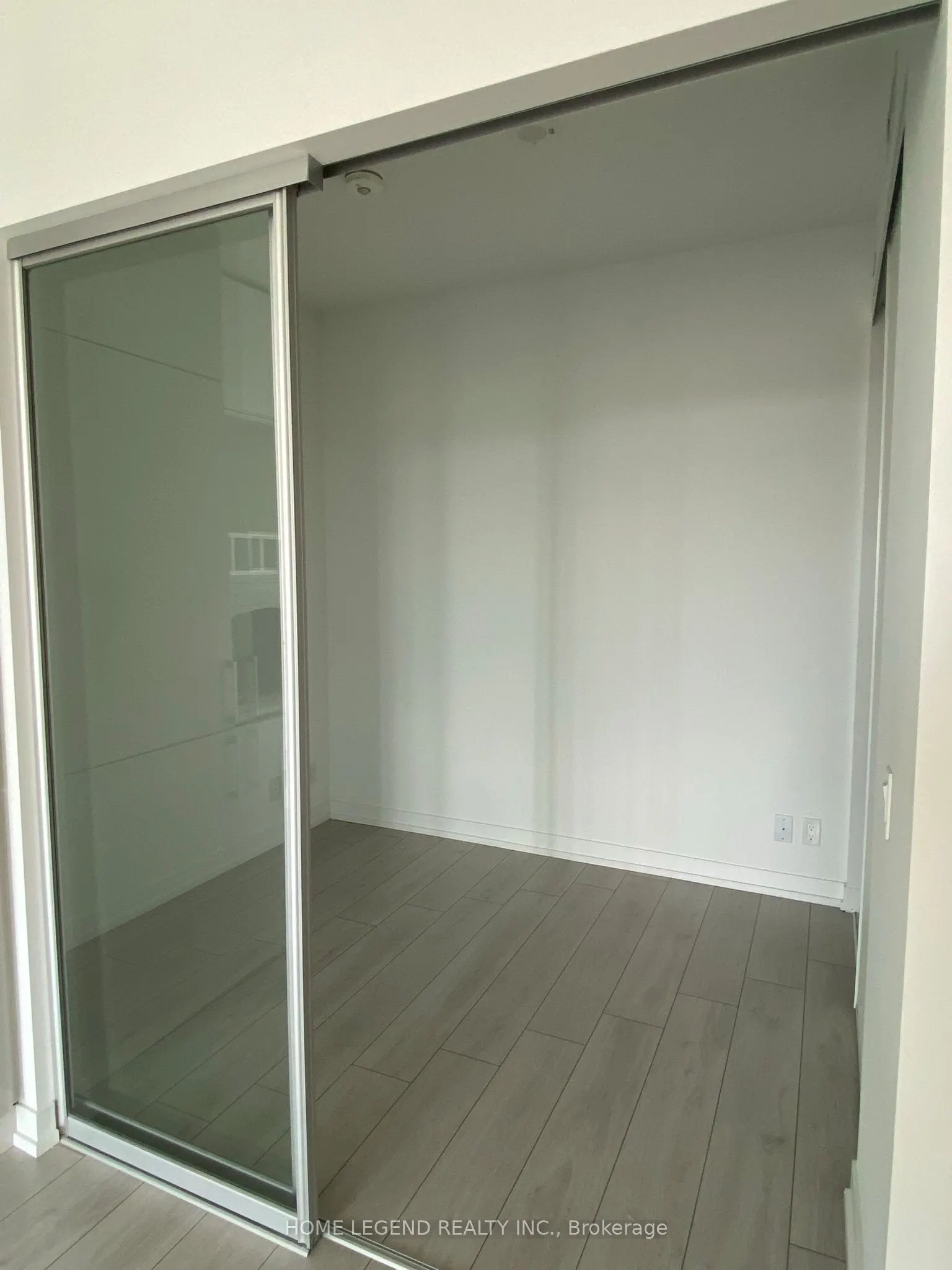950 Portage Parkway, #3808