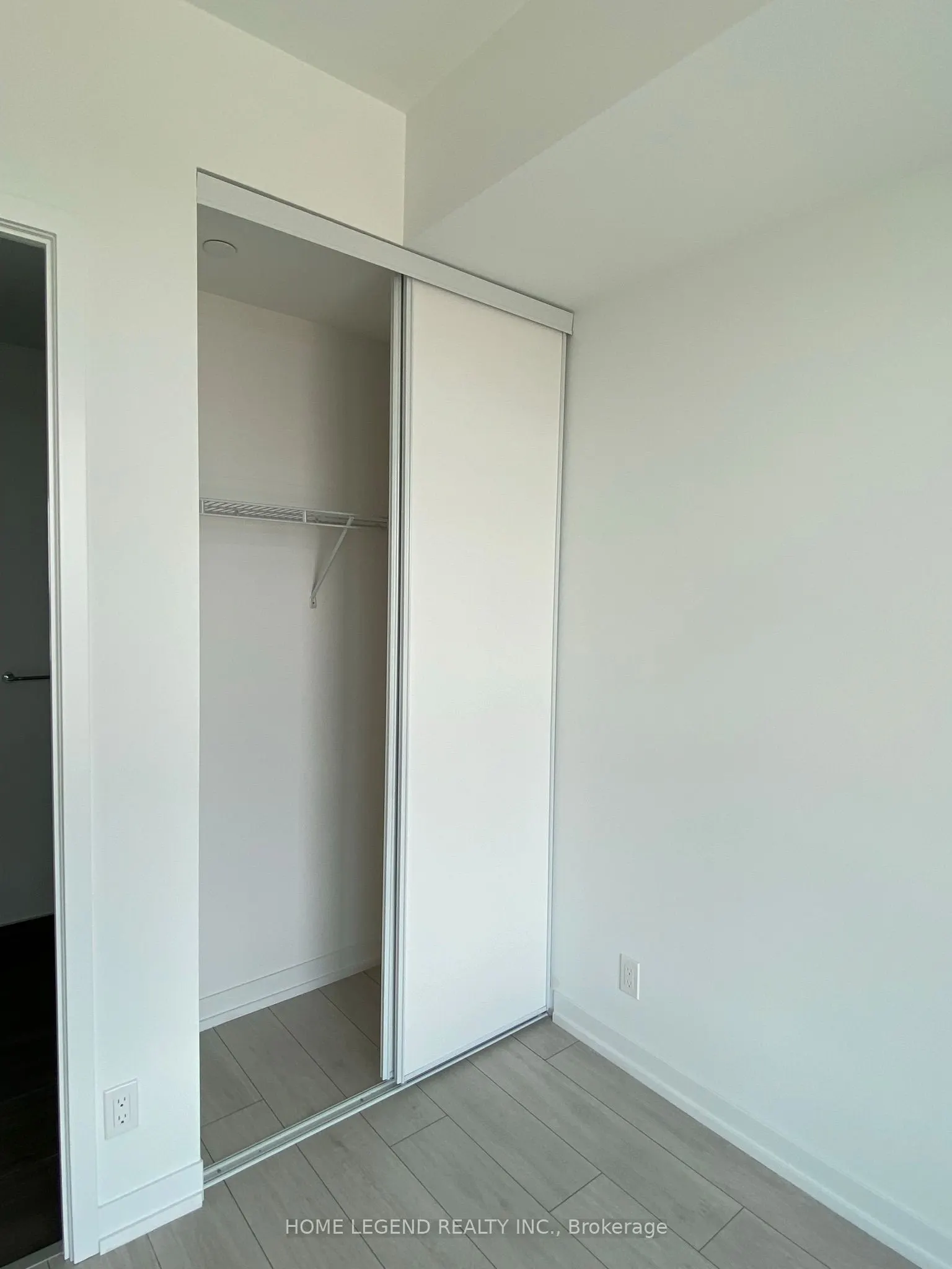 950 Portage Parkway, #3808
