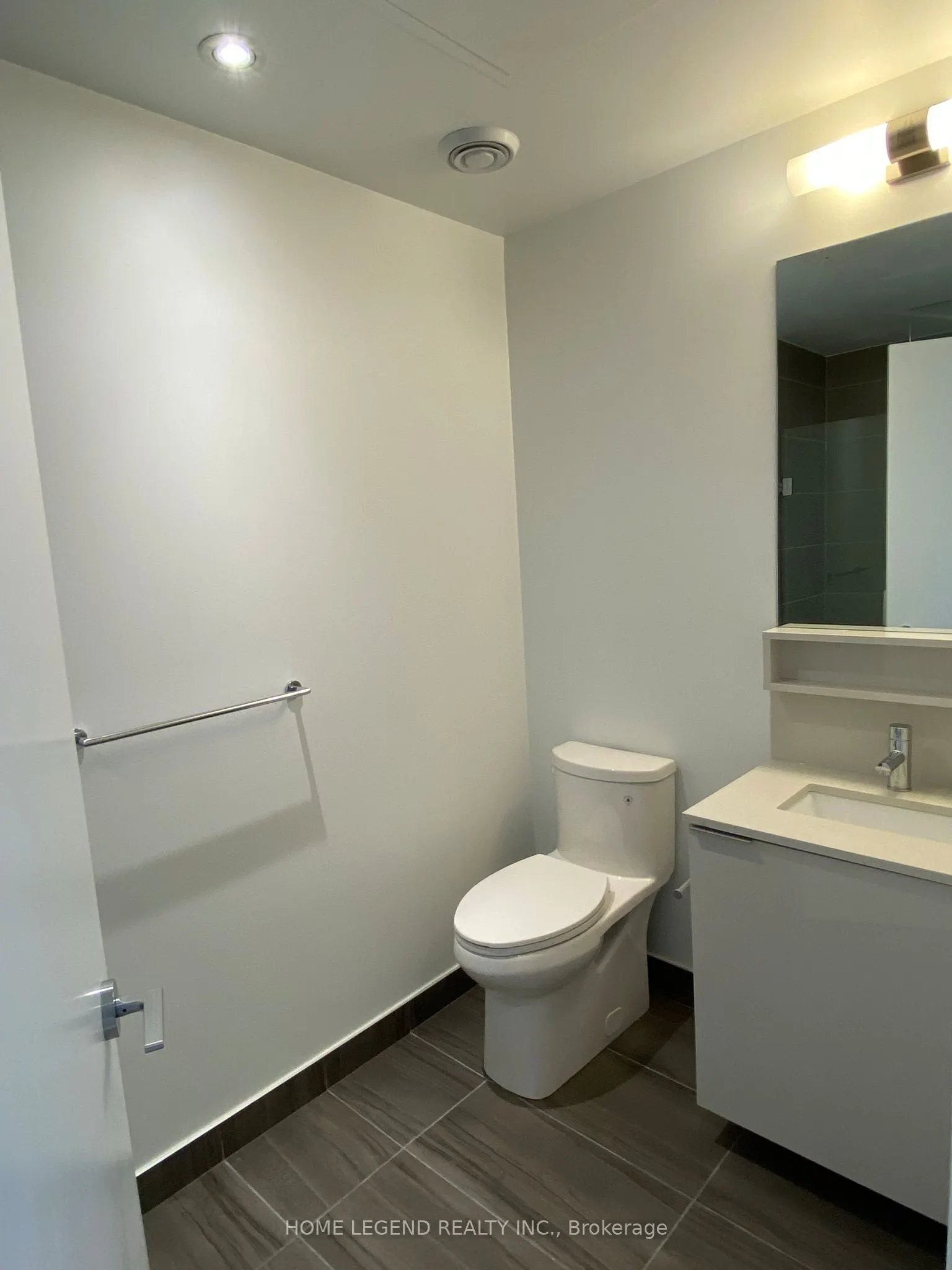 950 Portage Parkway, #3808