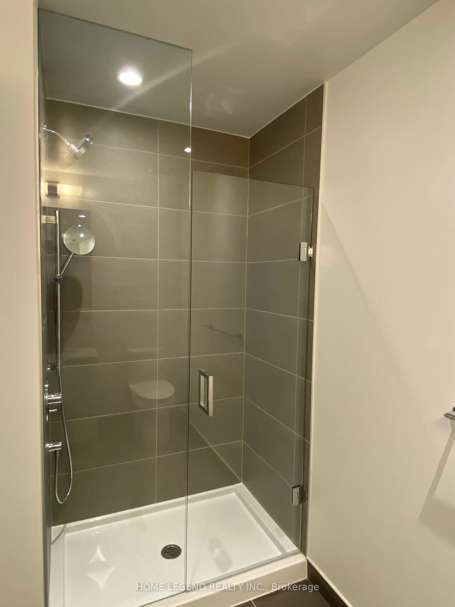 950 Portage Parkway, #3808