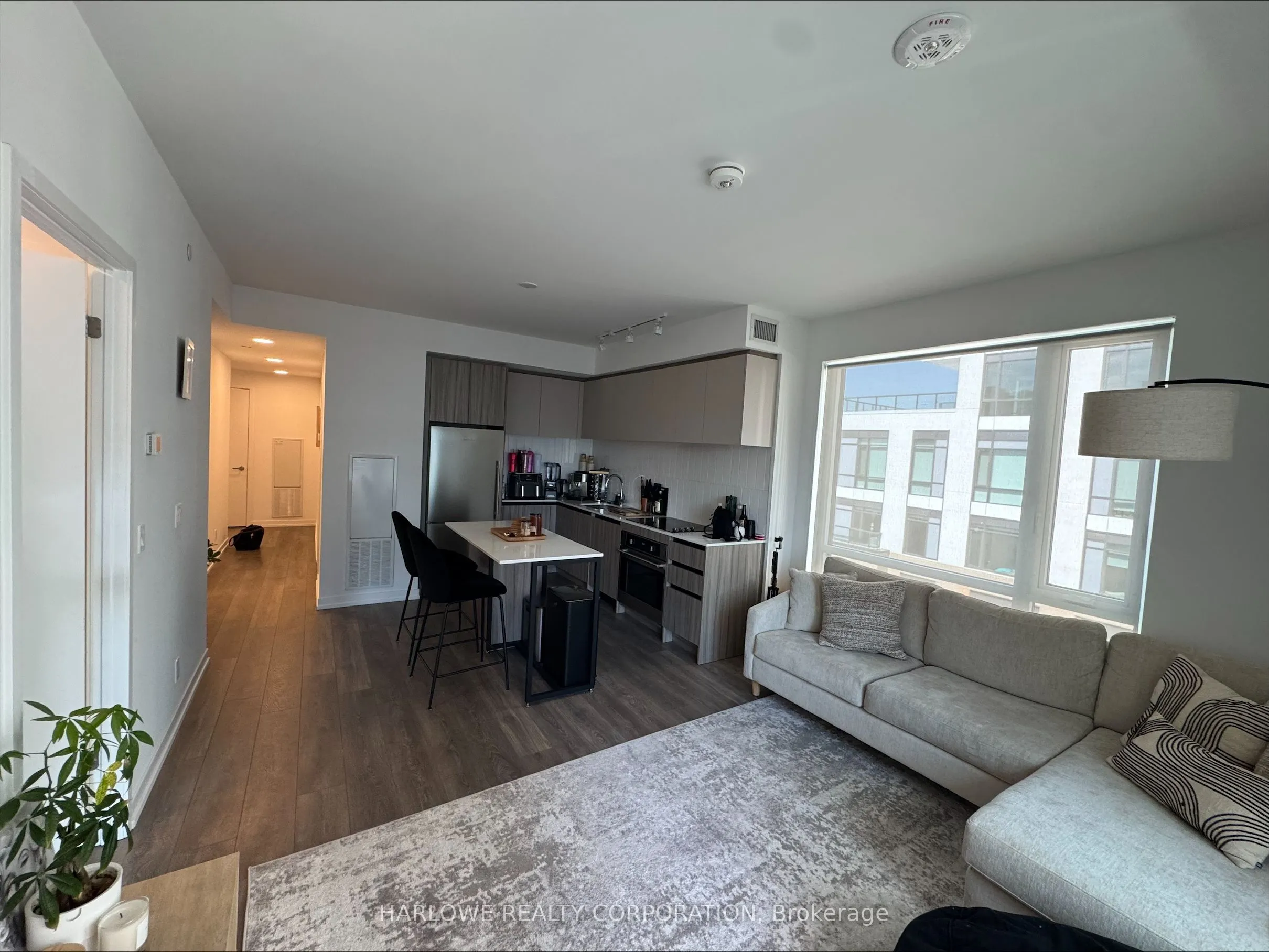 8 Beverley Glen Boulevard, #D629