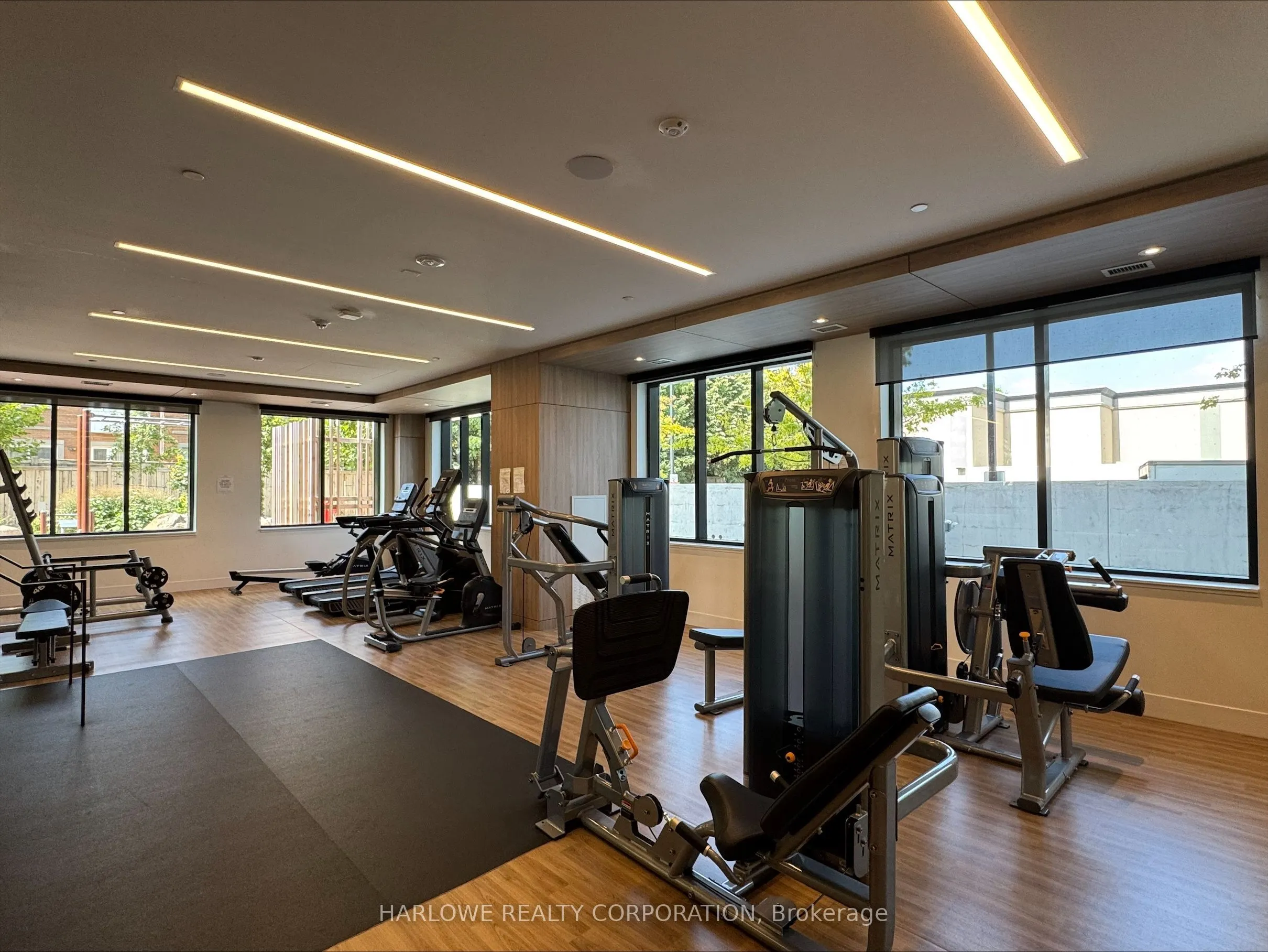 8 Beverley Glen Boulevard, #D629