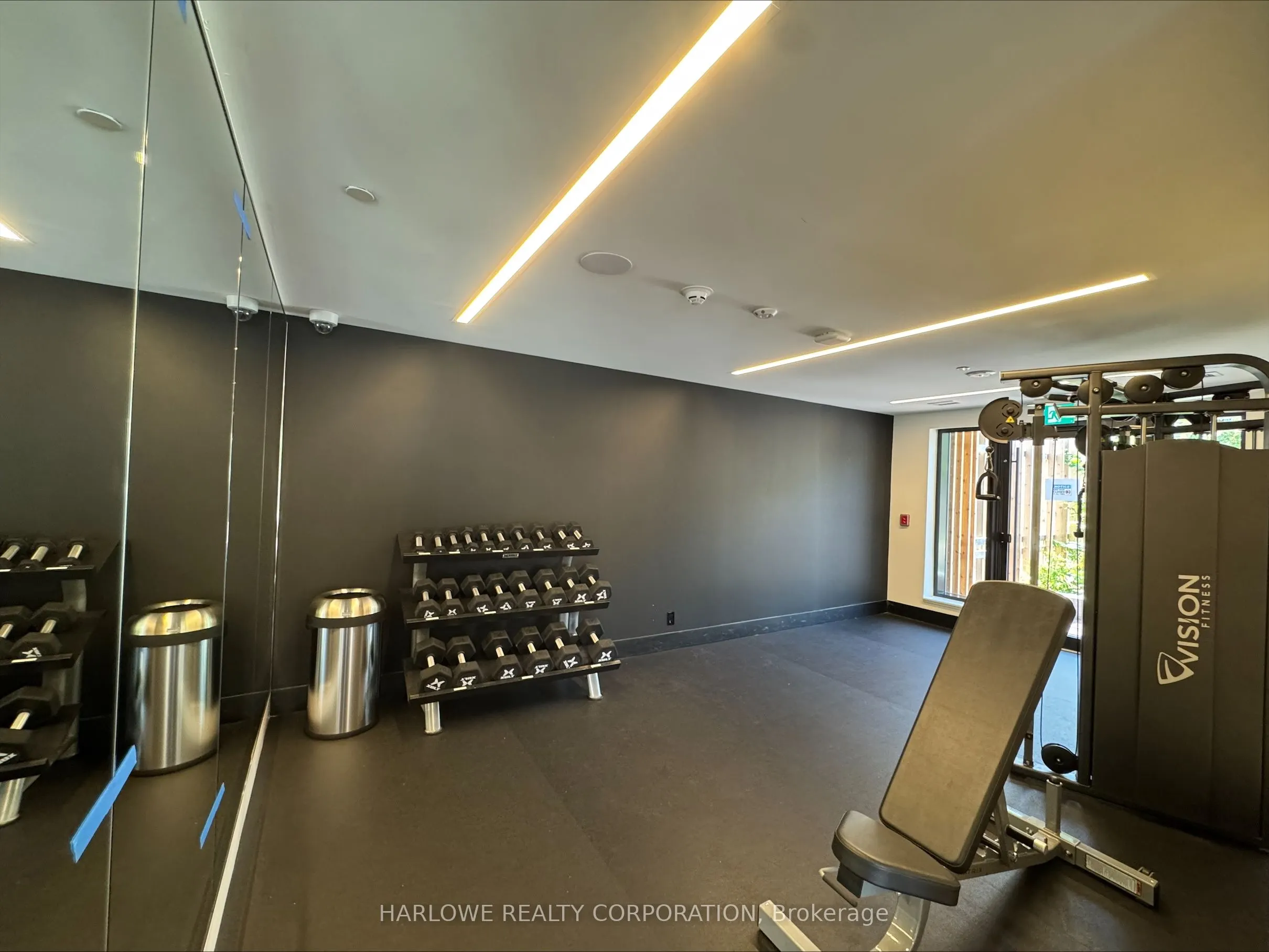8 Beverley Glen Boulevard, #D629