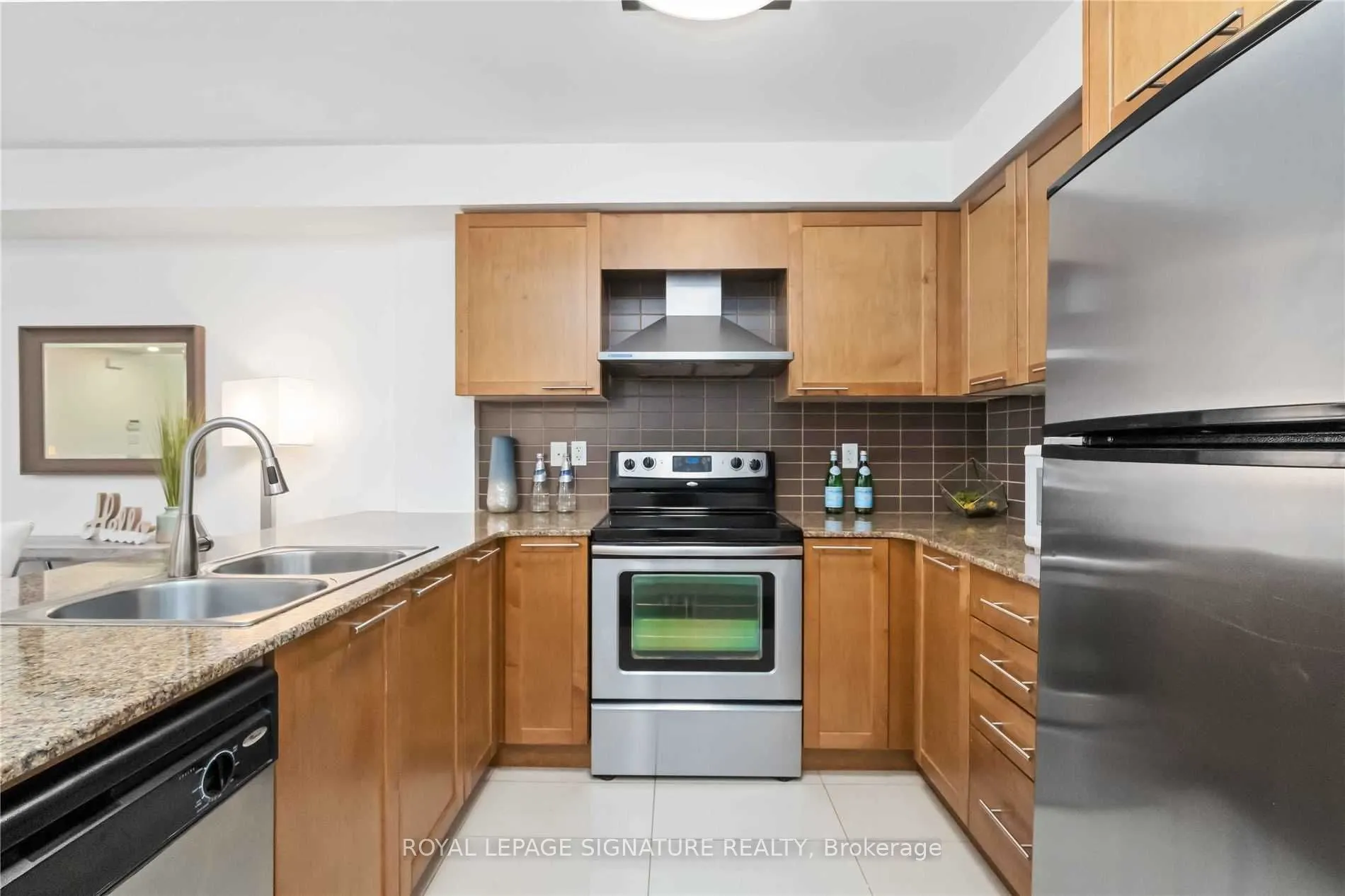320 John Street, #107