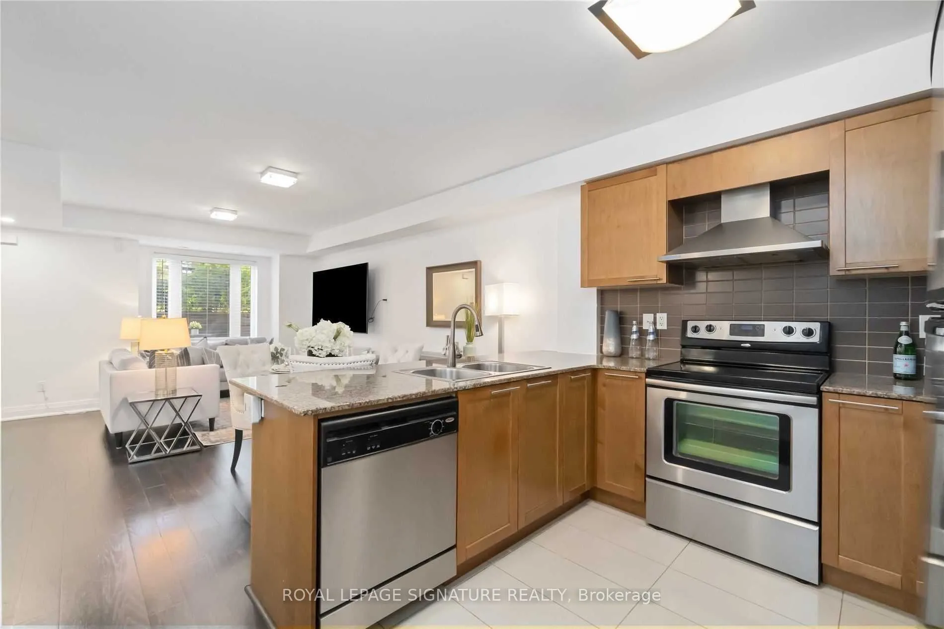 320 John Street, #107