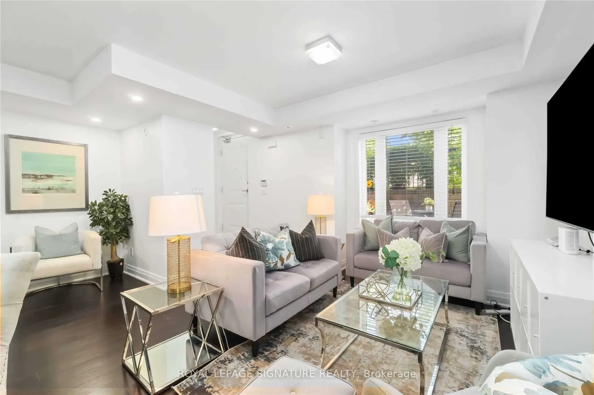 320 John Street, #107