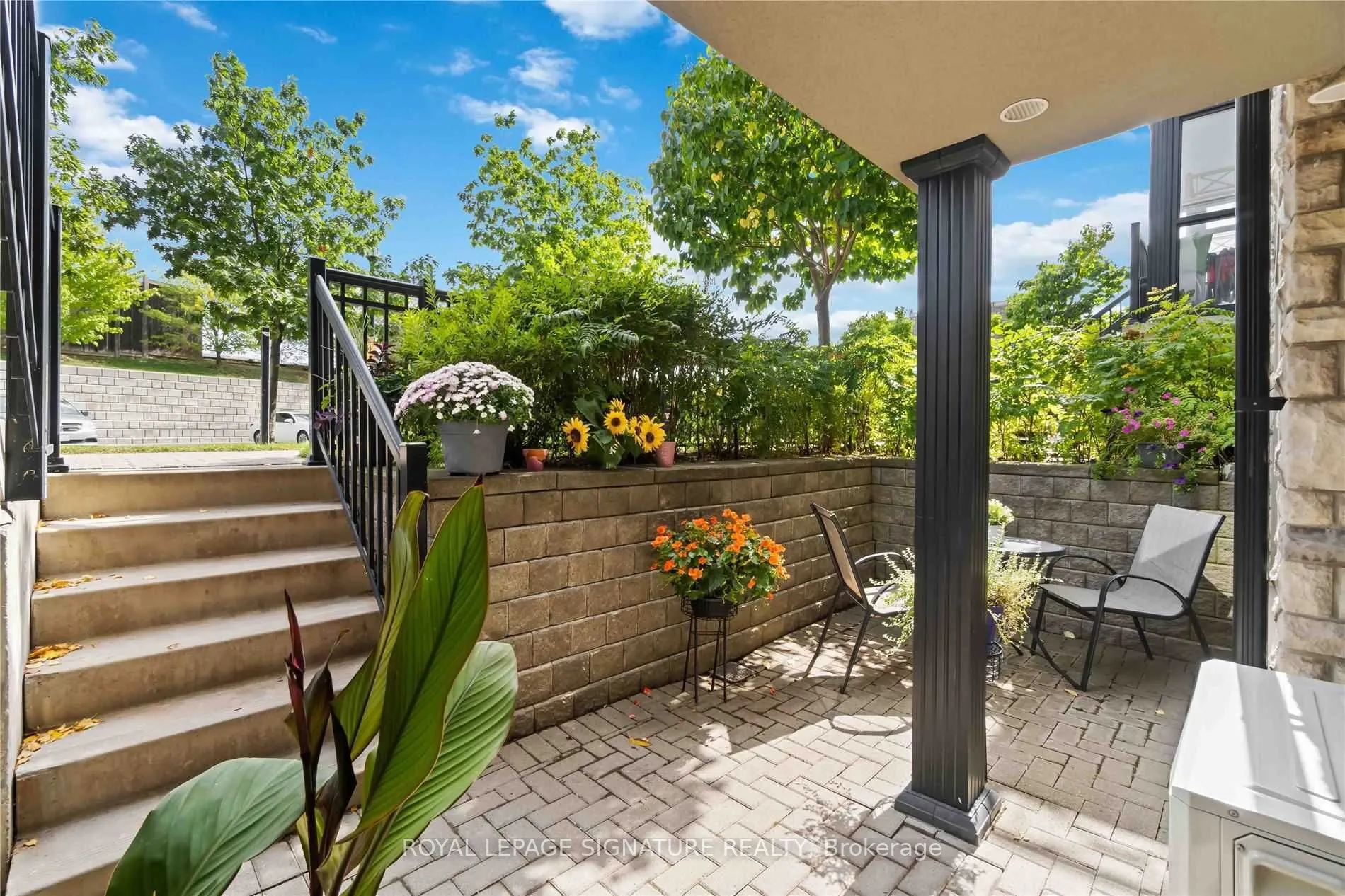 320 John Street, #107