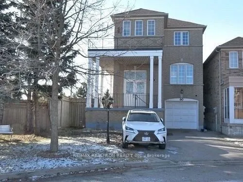 60 Yellowood Circle, #Upper
