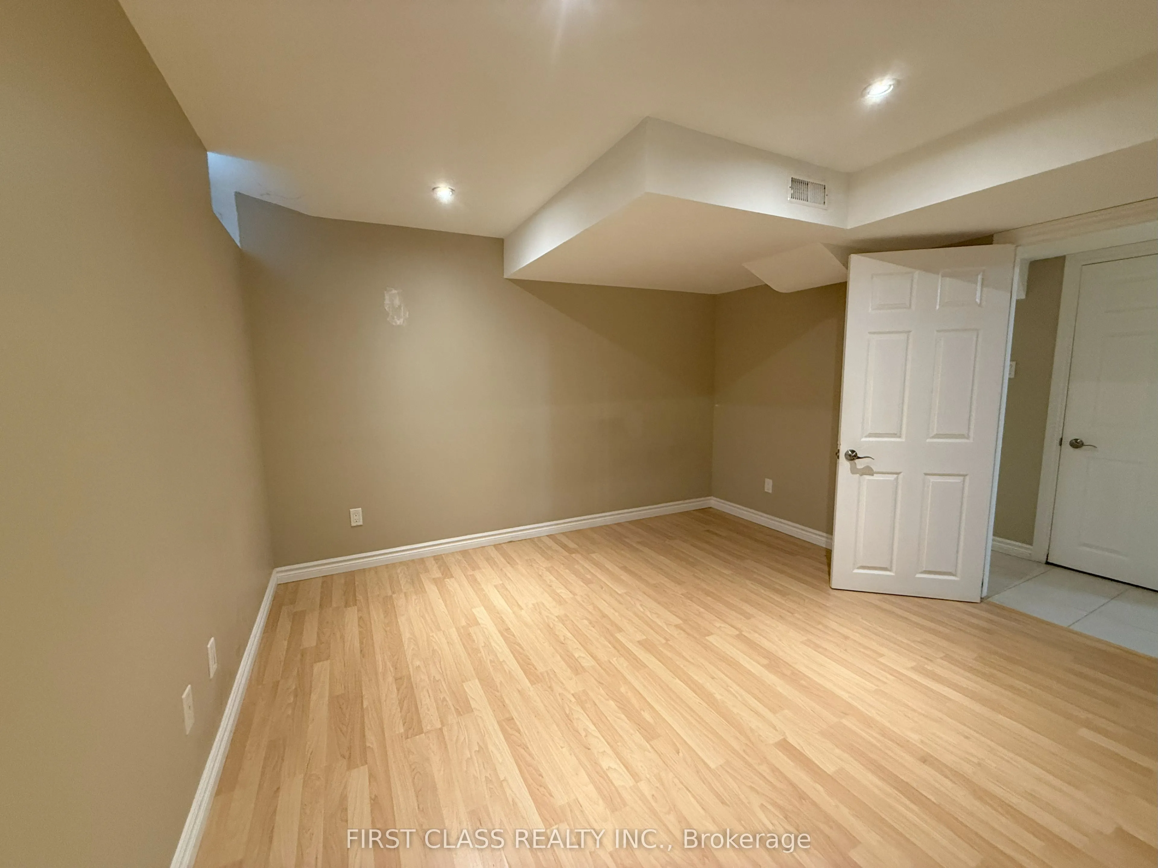 28 Quantum Street, #Bsmt