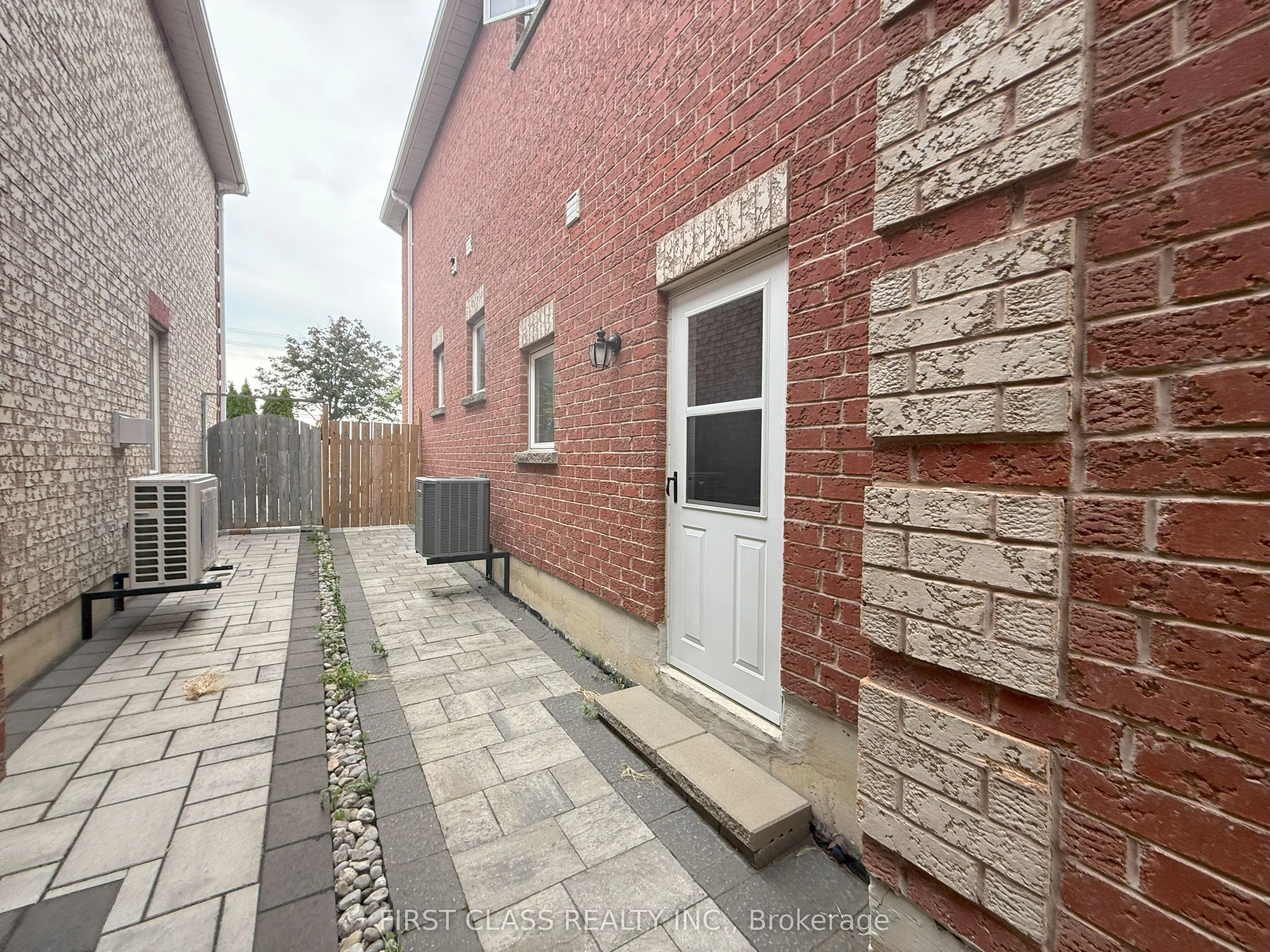 28 Quantum Street, #Bsmt