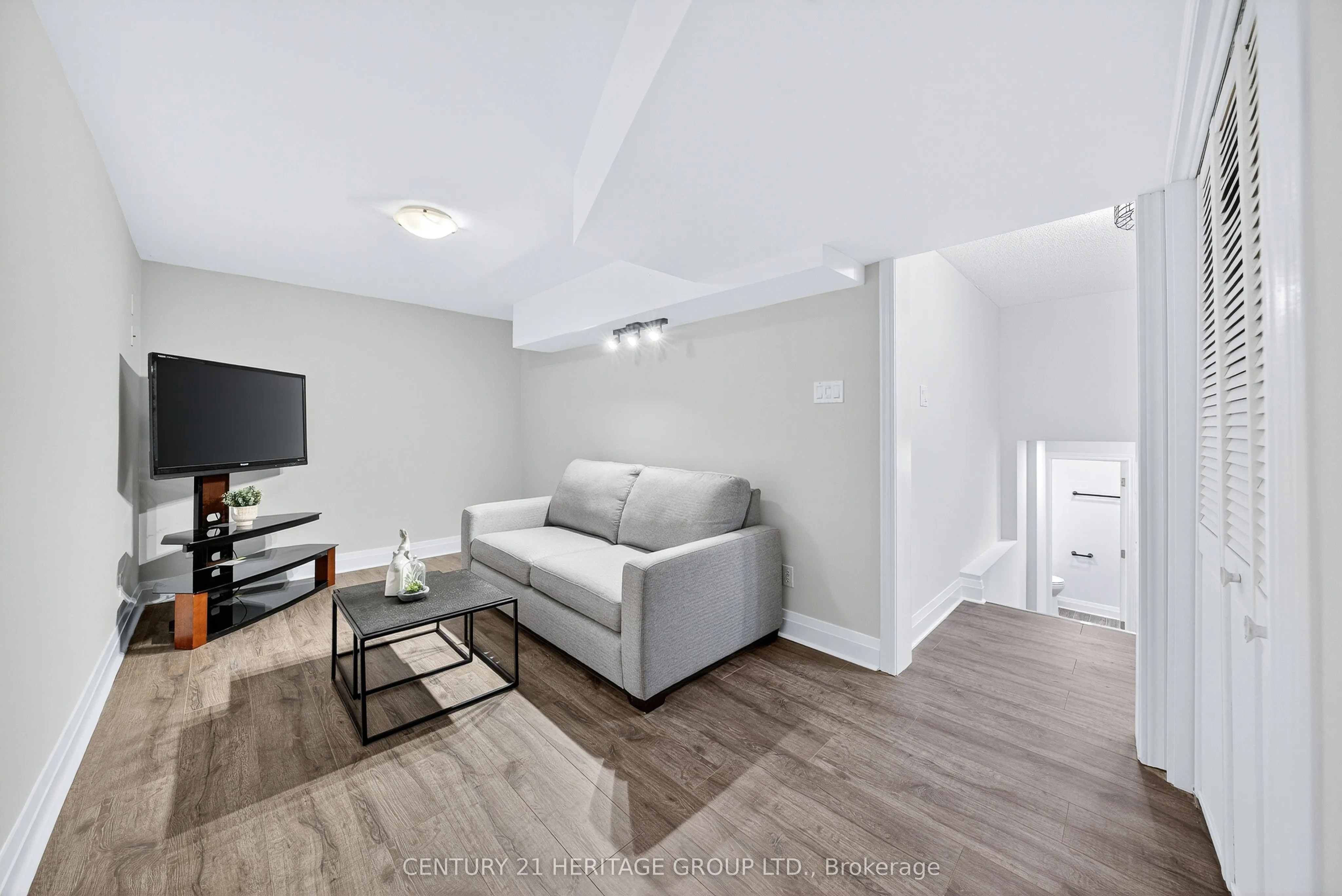 654 Gibney Crescent, #30