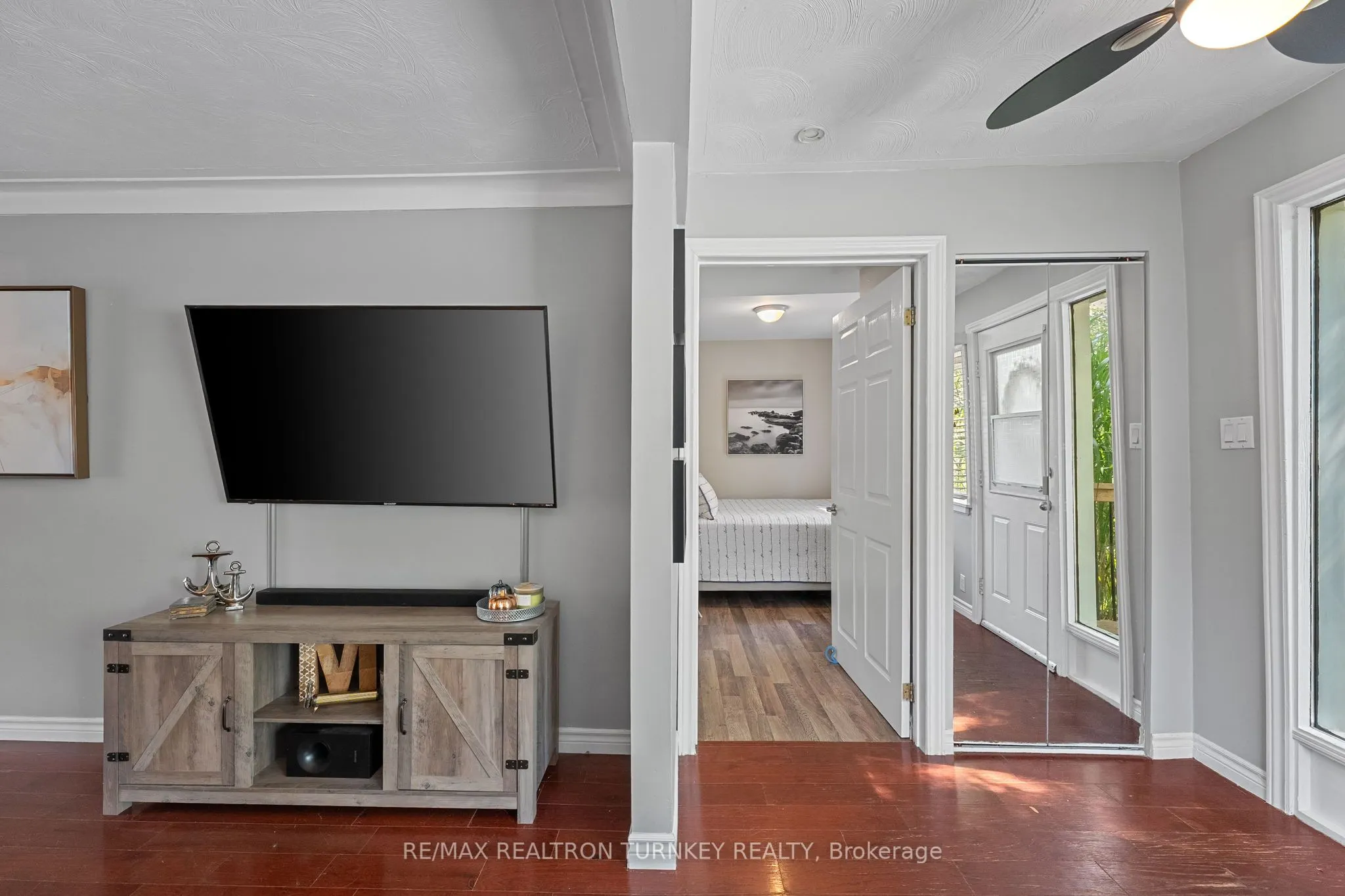 137 Cooks Bay Drive