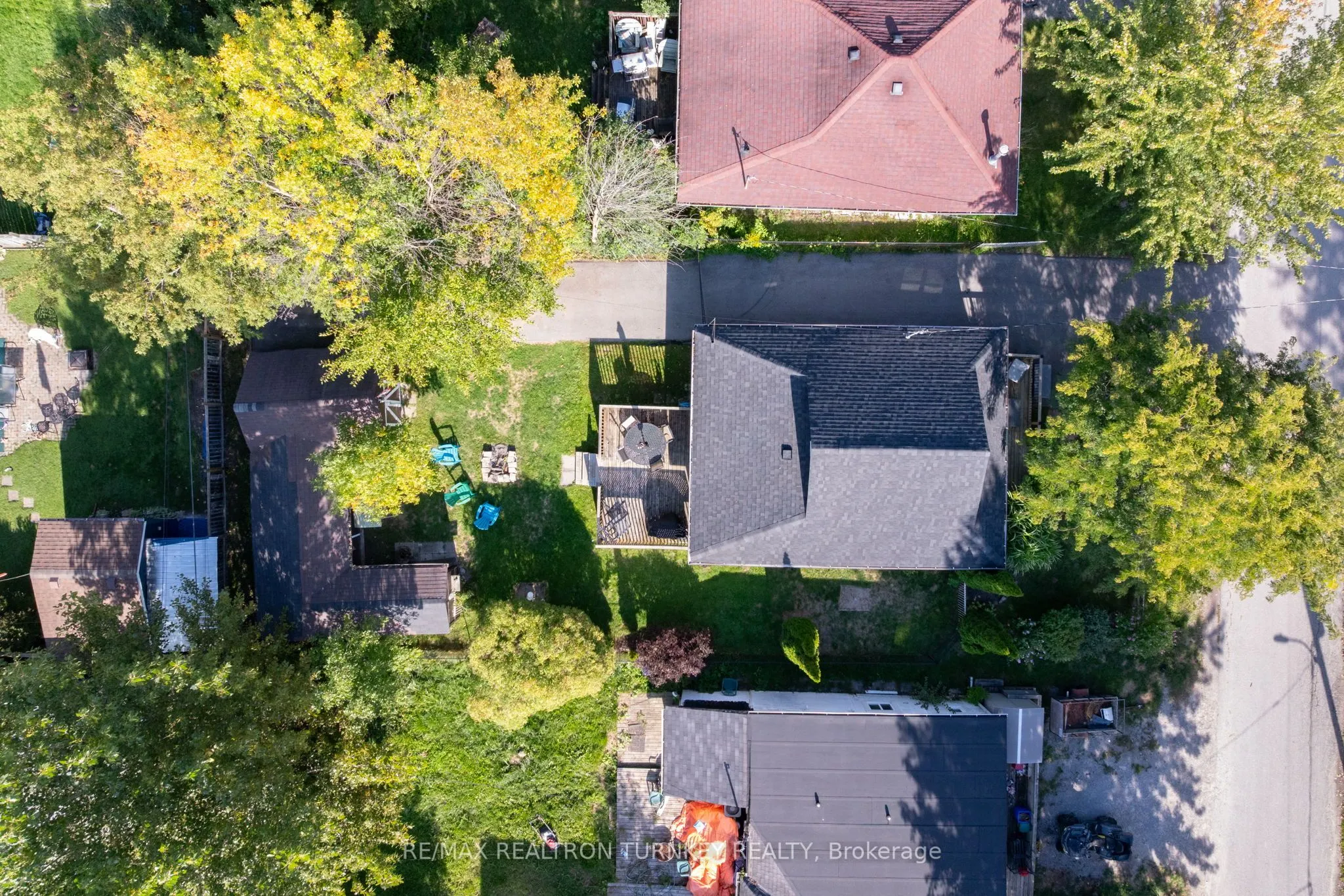 137 Cooks Bay Drive
