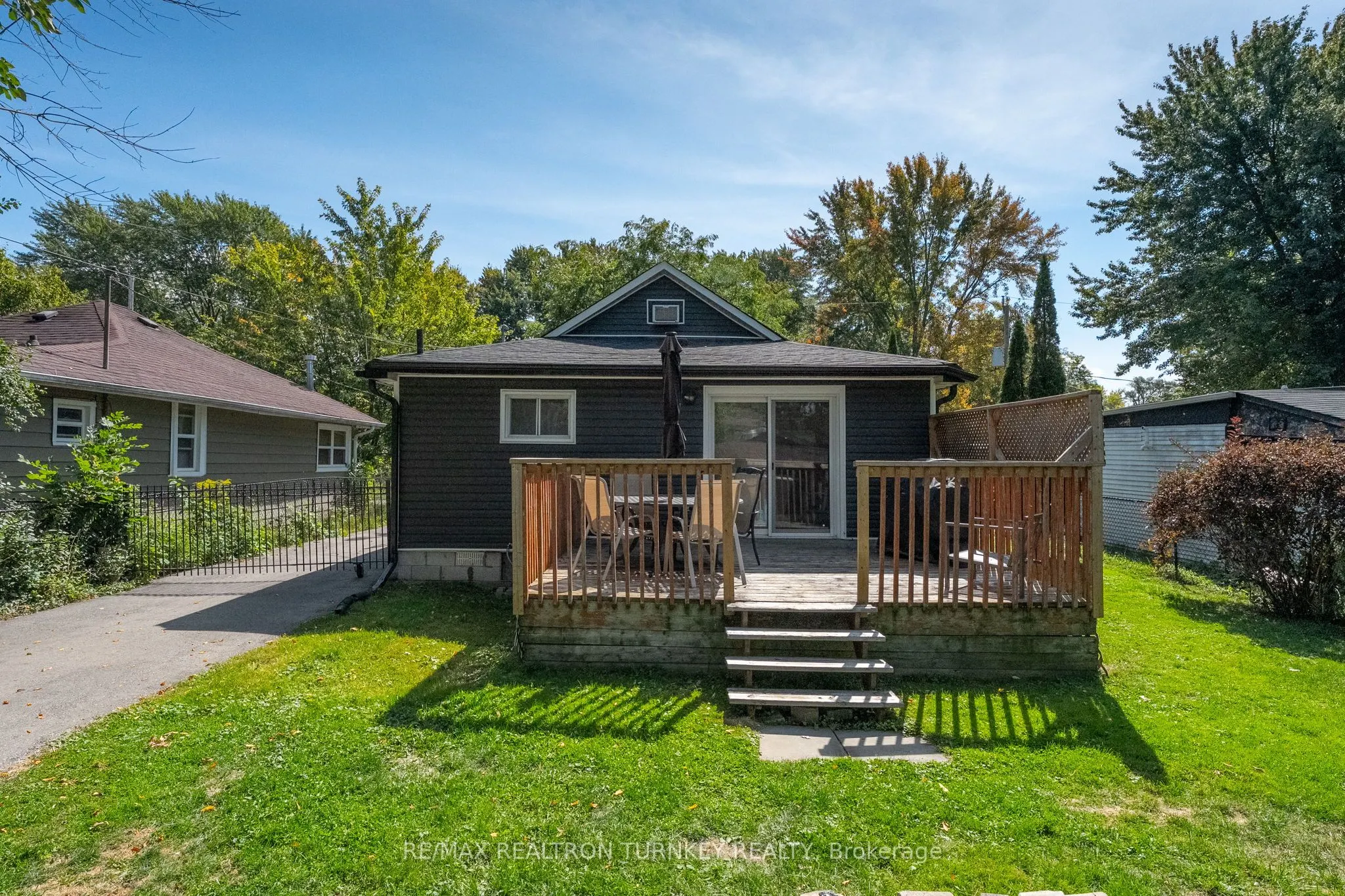 137 Cooks Bay Drive