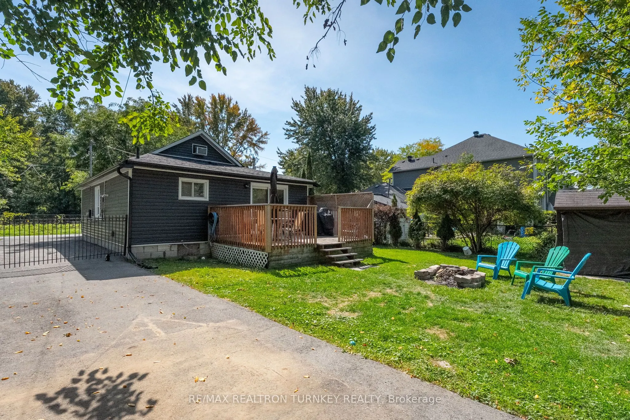 137 Cooks Bay Drive