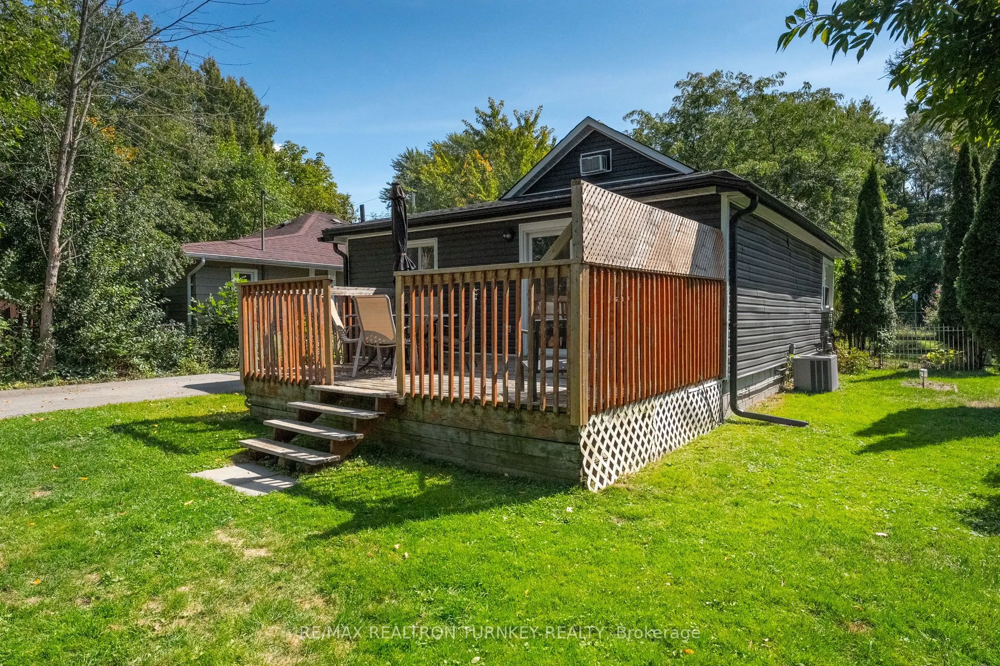 137 Cooks Bay Drive