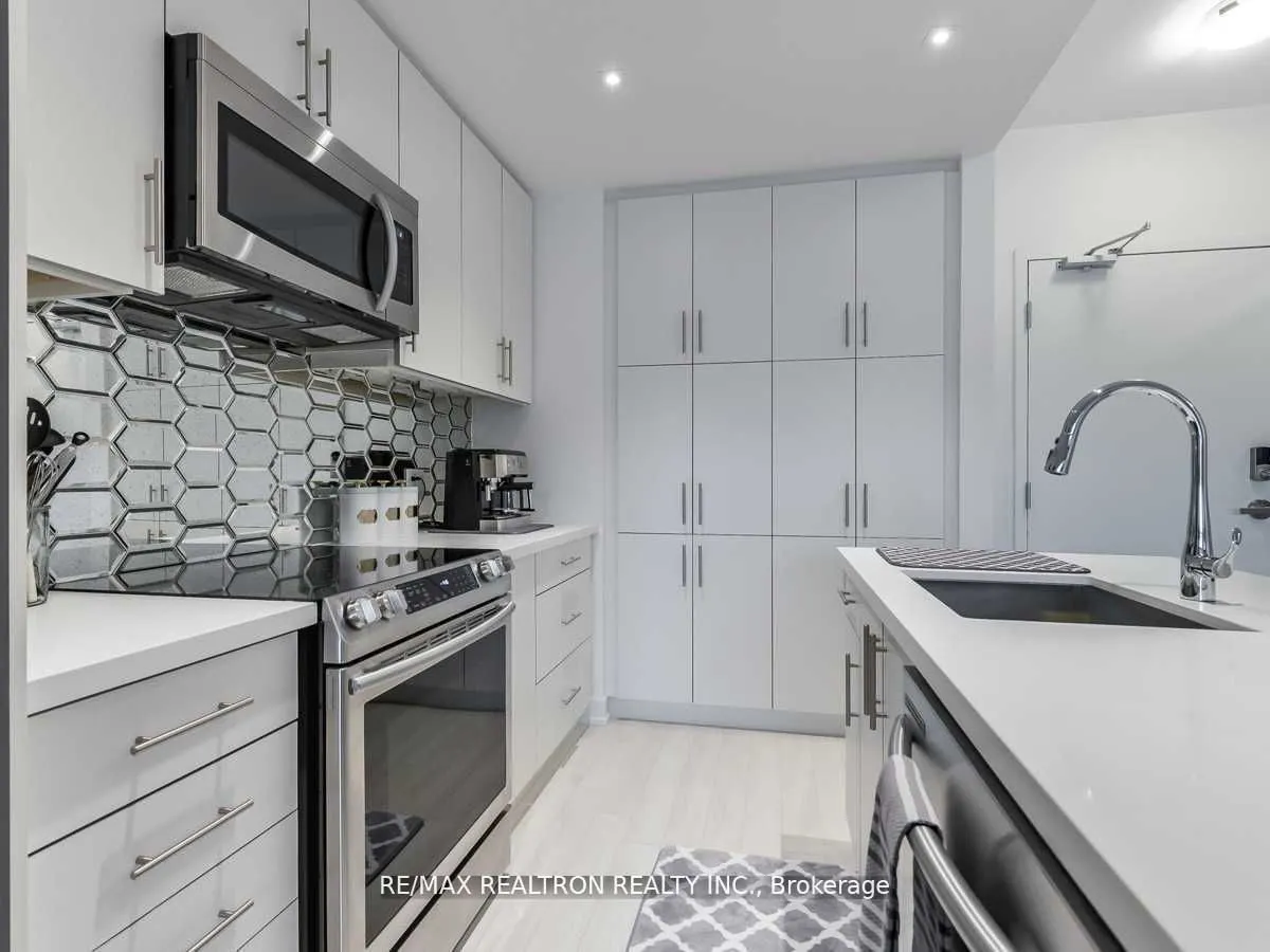 375 Sea Ray Avenue, #208