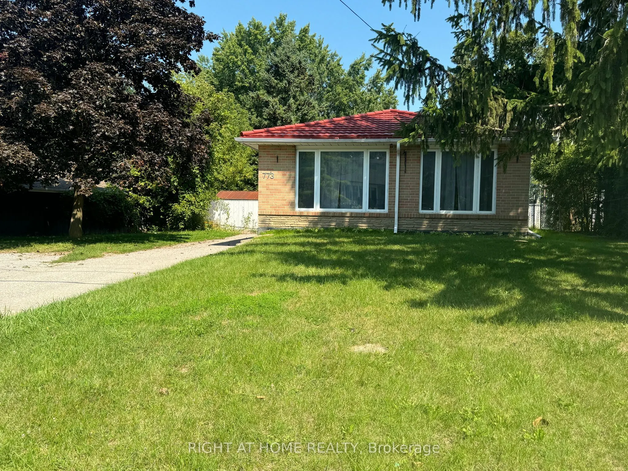 773 Elgin Street