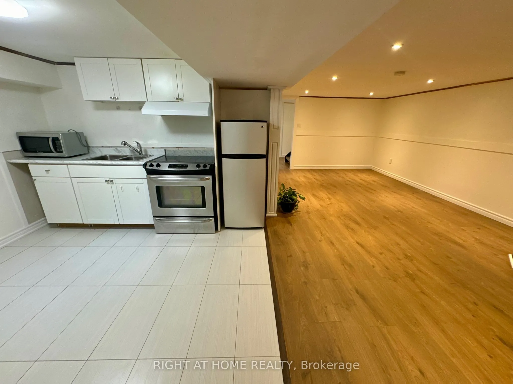 773 Elgin Street
