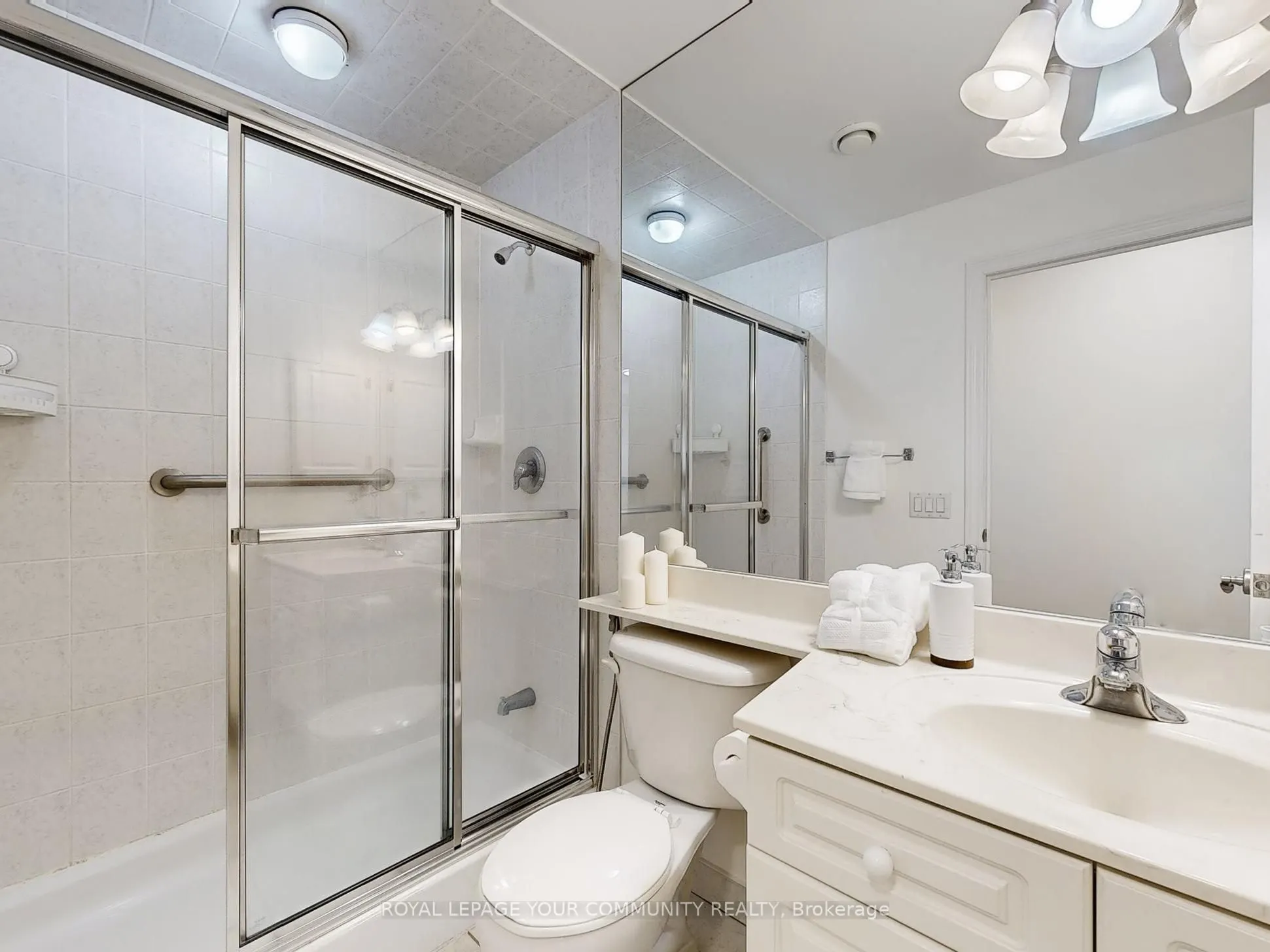 9519 Keele Street, #220