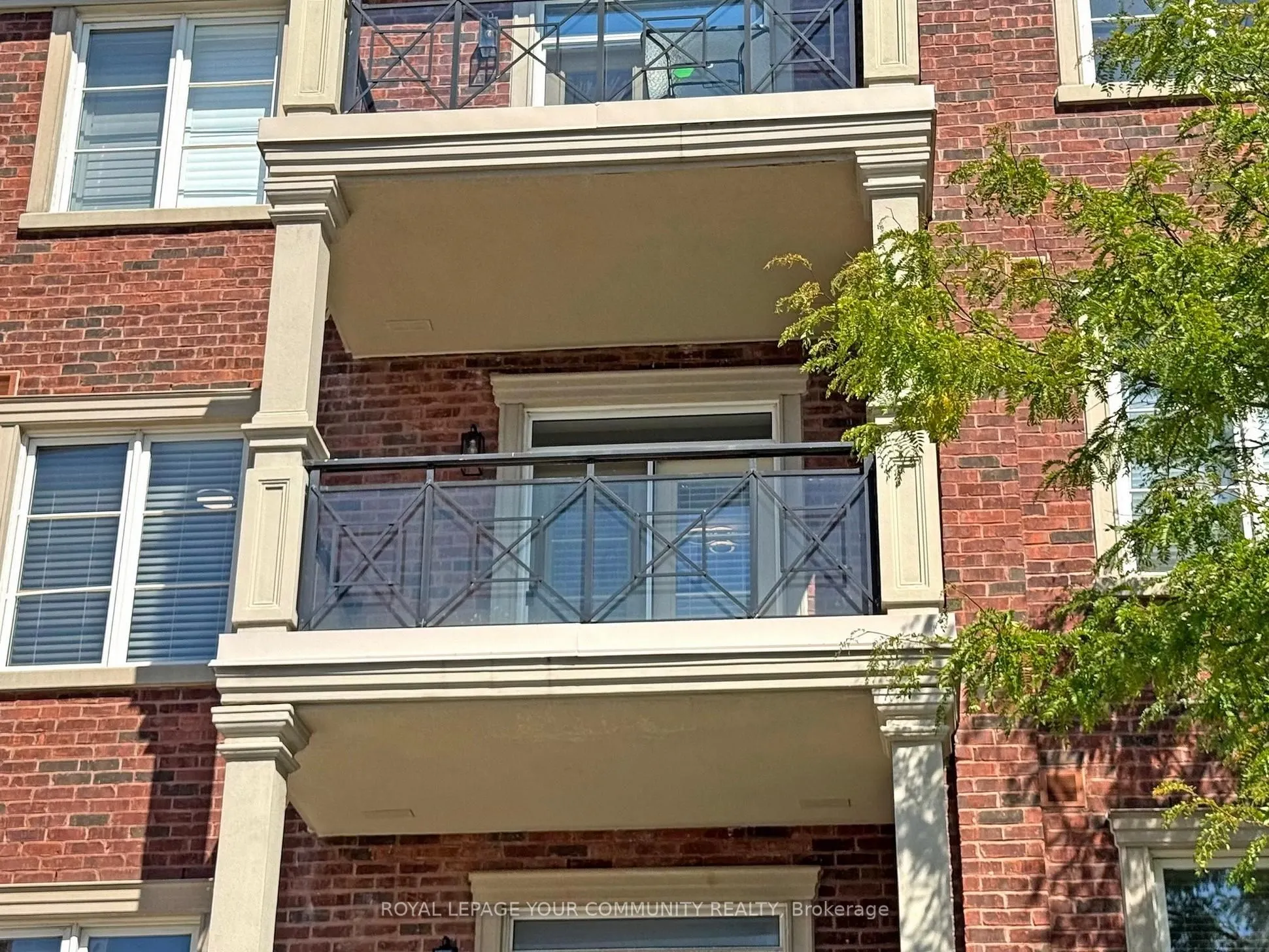 9519 Keele Street, #220
