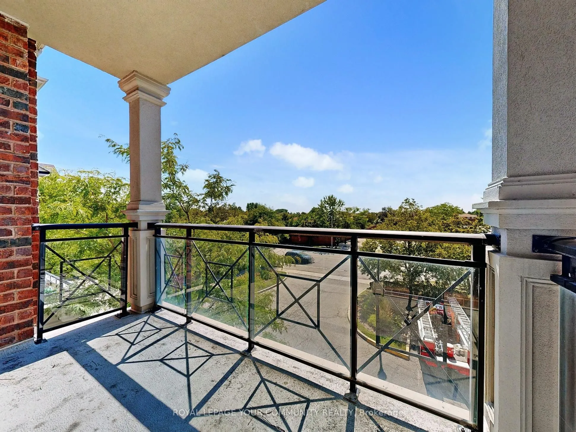 9519 Keele Street, #220