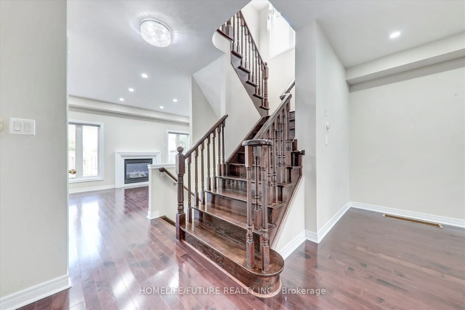 47 Albert Roffey Crescent