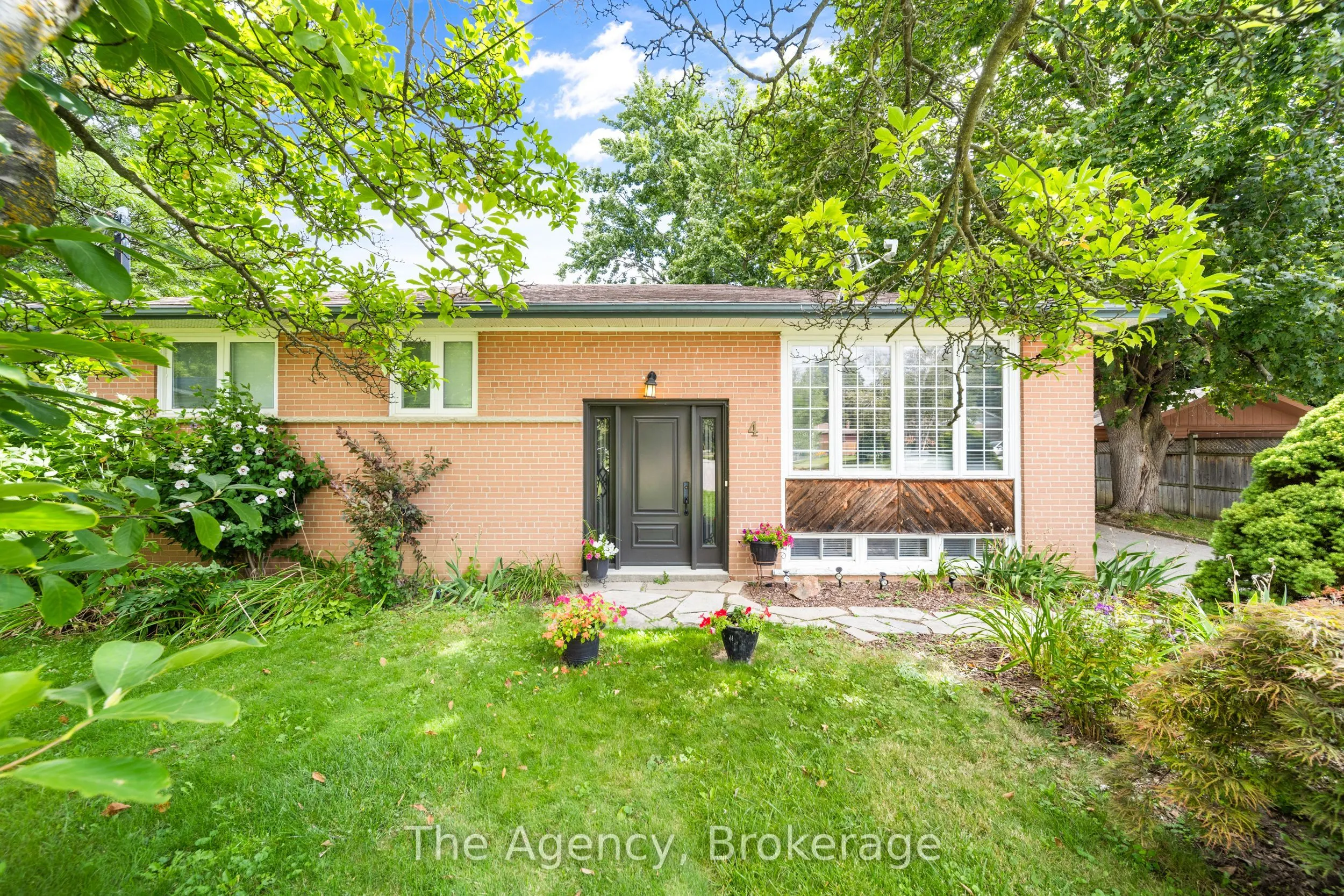 4 Hawman Avenue