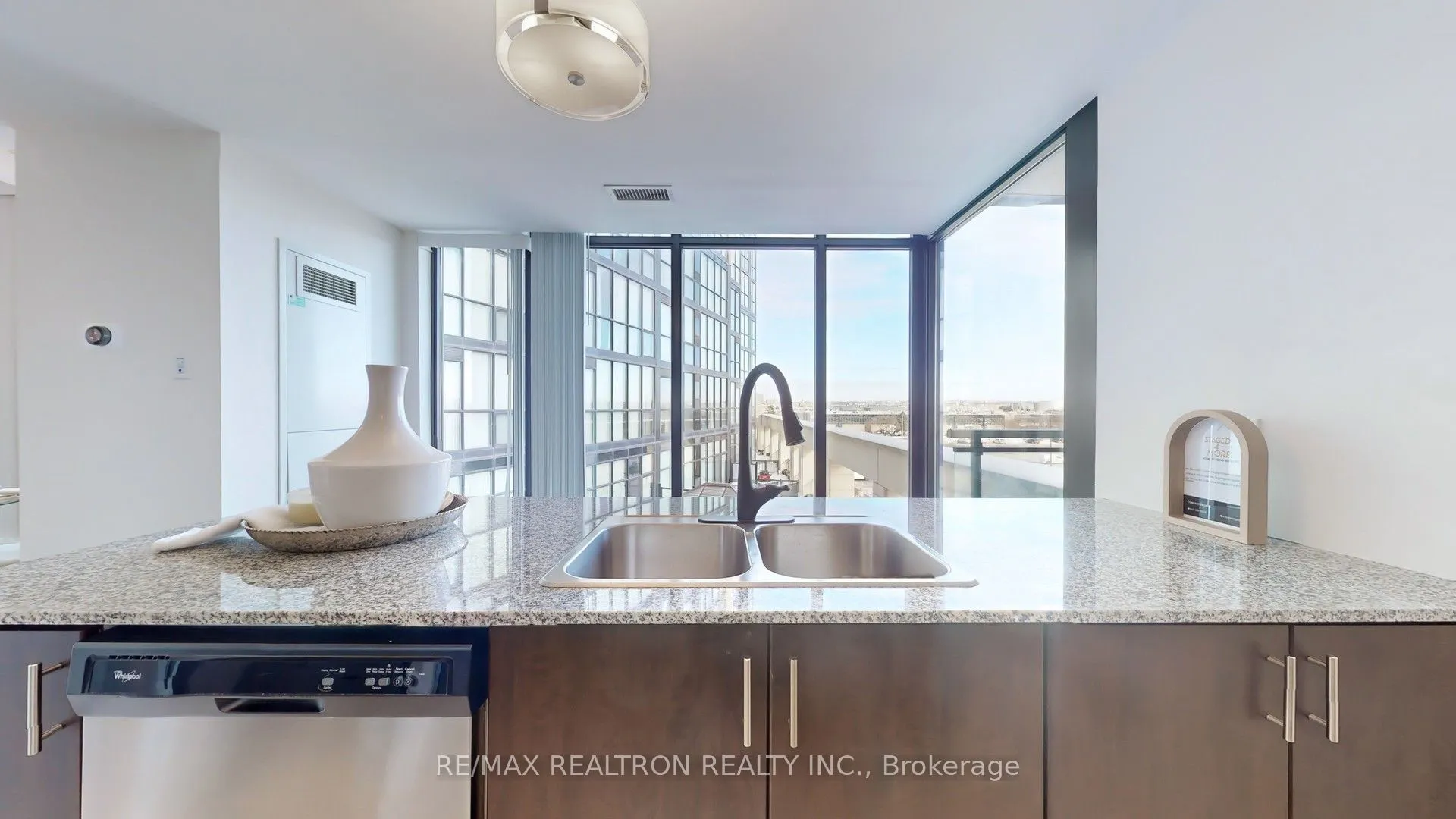 2900 Highway No. 7, #305