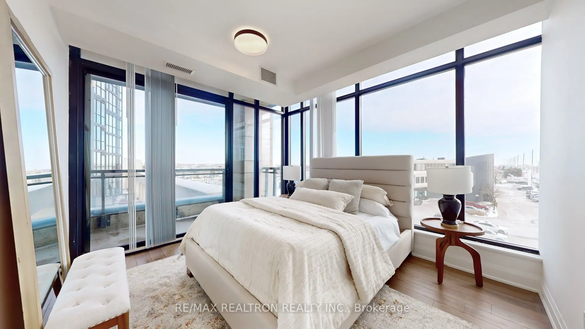 2900 Highway No. 7, #305