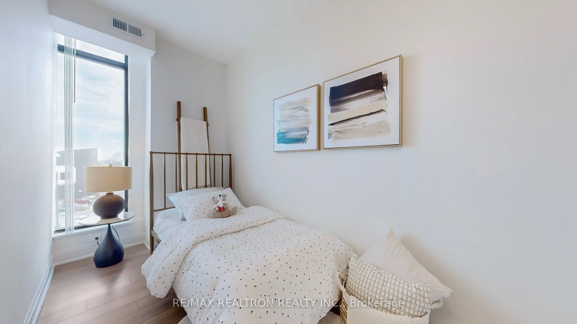 2900 Highway No. 7, #305