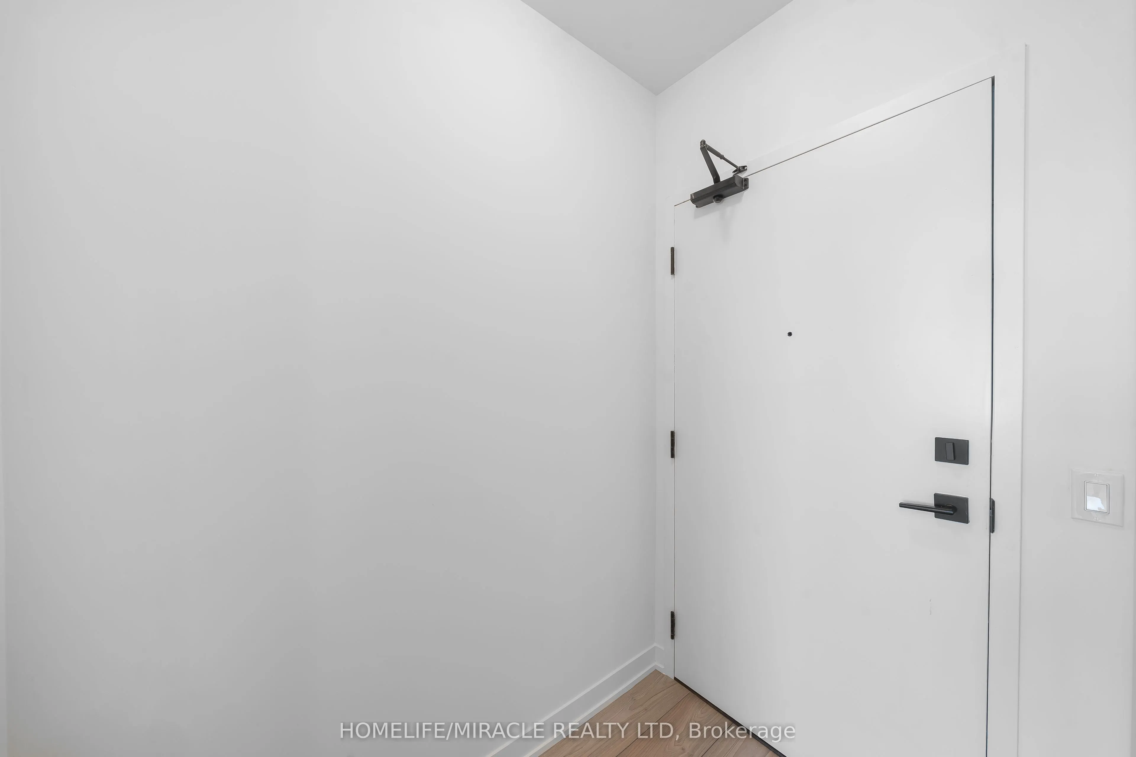 498 Caldari Road, #3