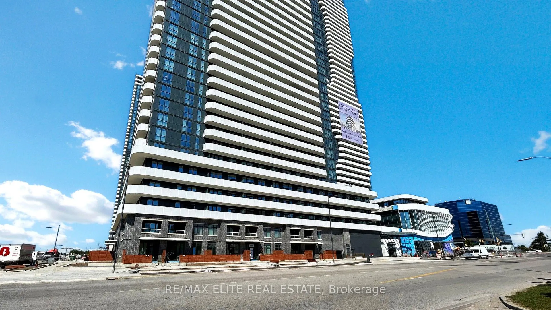 28 Interchange Way, #520