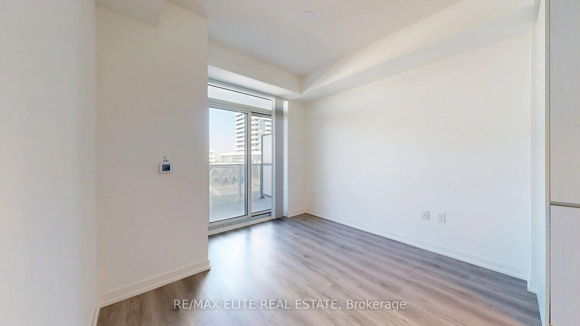 28 Interchange Way, #520