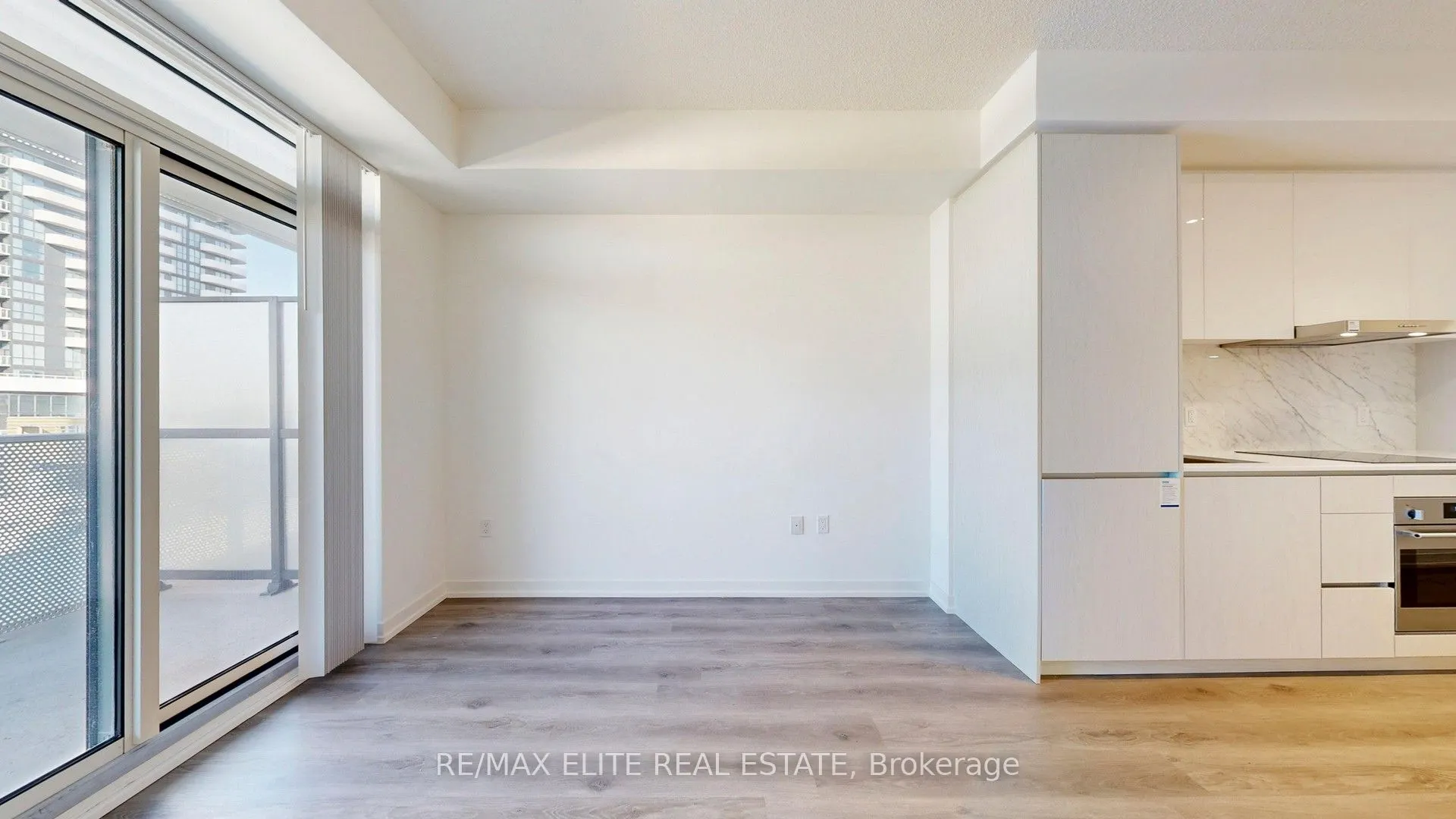 28 Interchange Way, #520