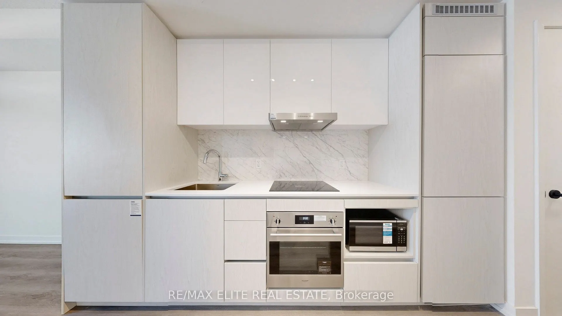 28 Interchange Way, #520