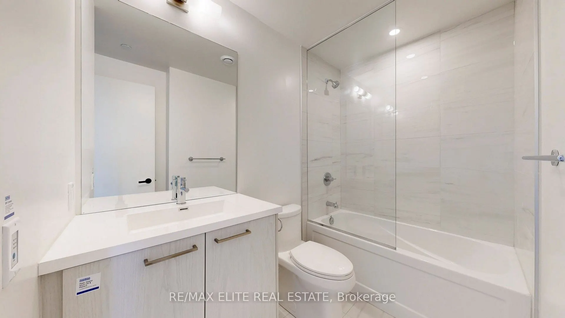 28 Interchange Way, #520