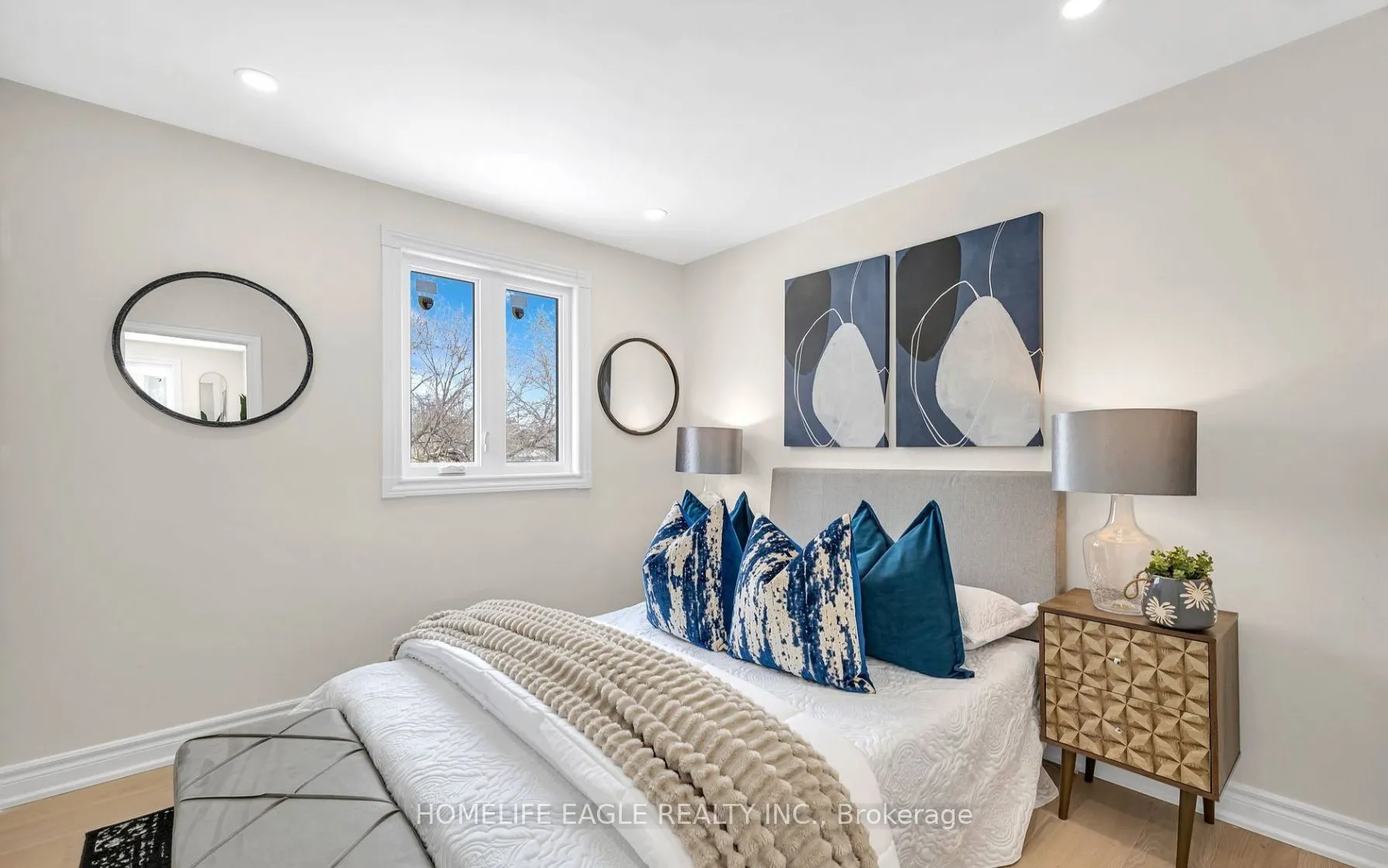 244 Simcoe Road