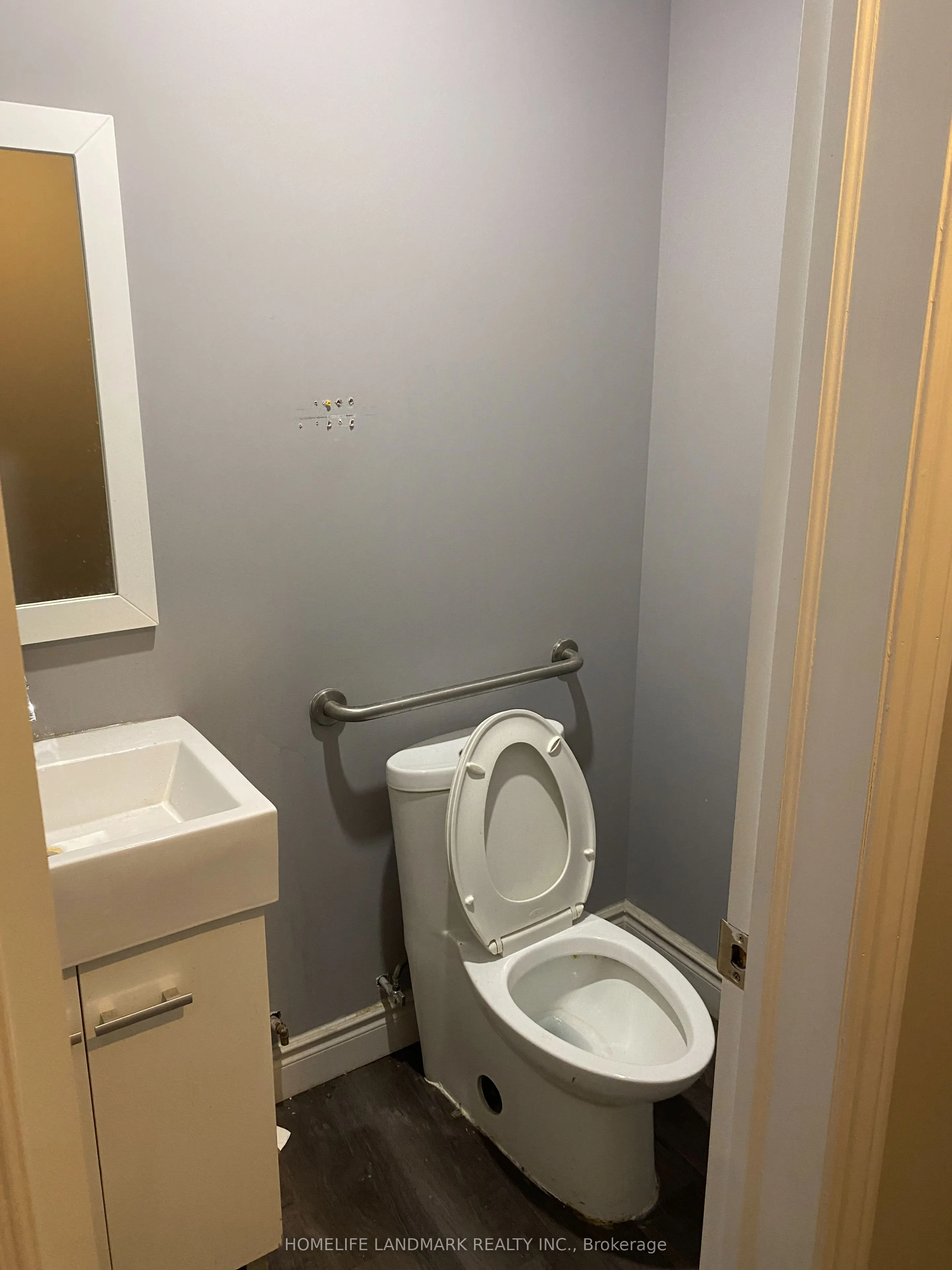 280 Yorktech Drive, #7