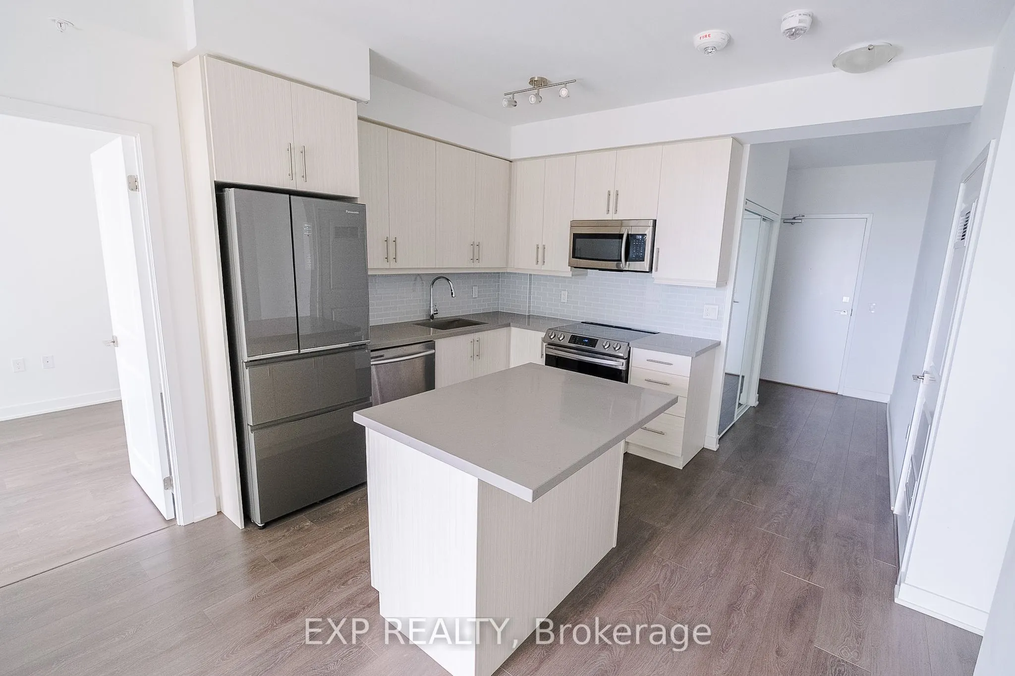 75 Oneida Crescent, #12