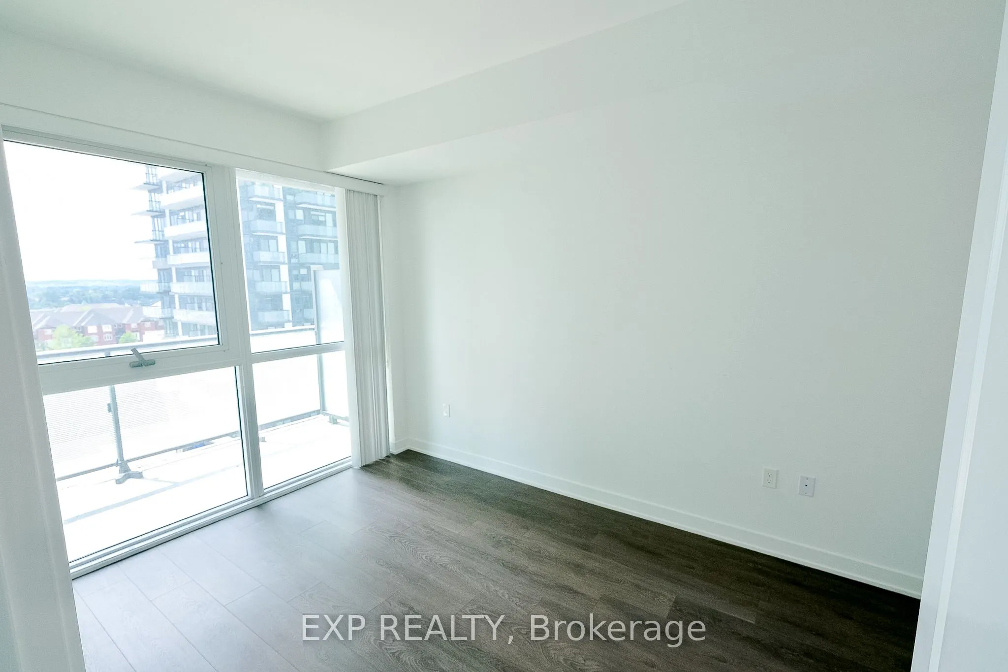 75 Oneida Crescent, #12