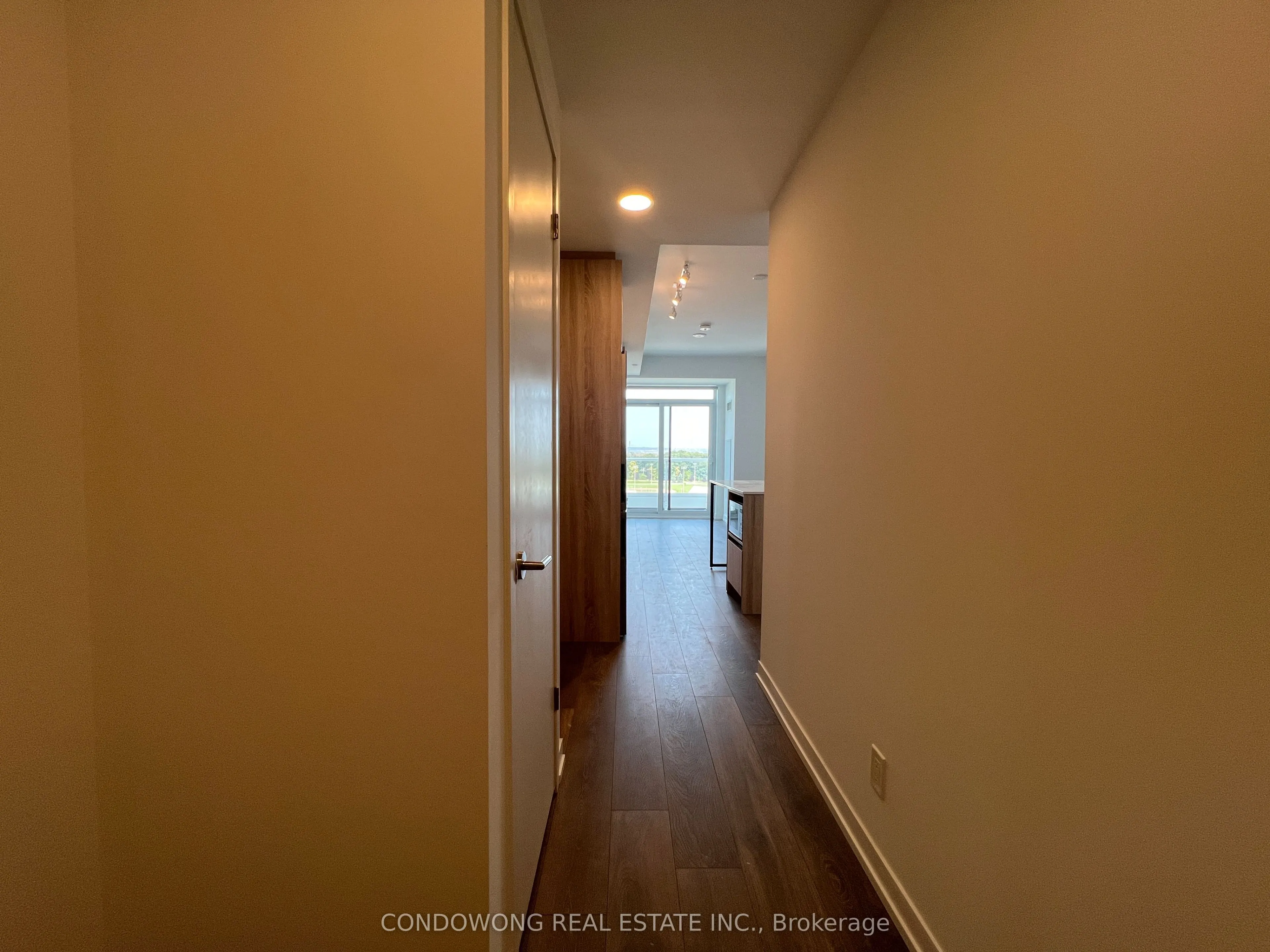 8 Beverley Glen Boulevard, #1202
