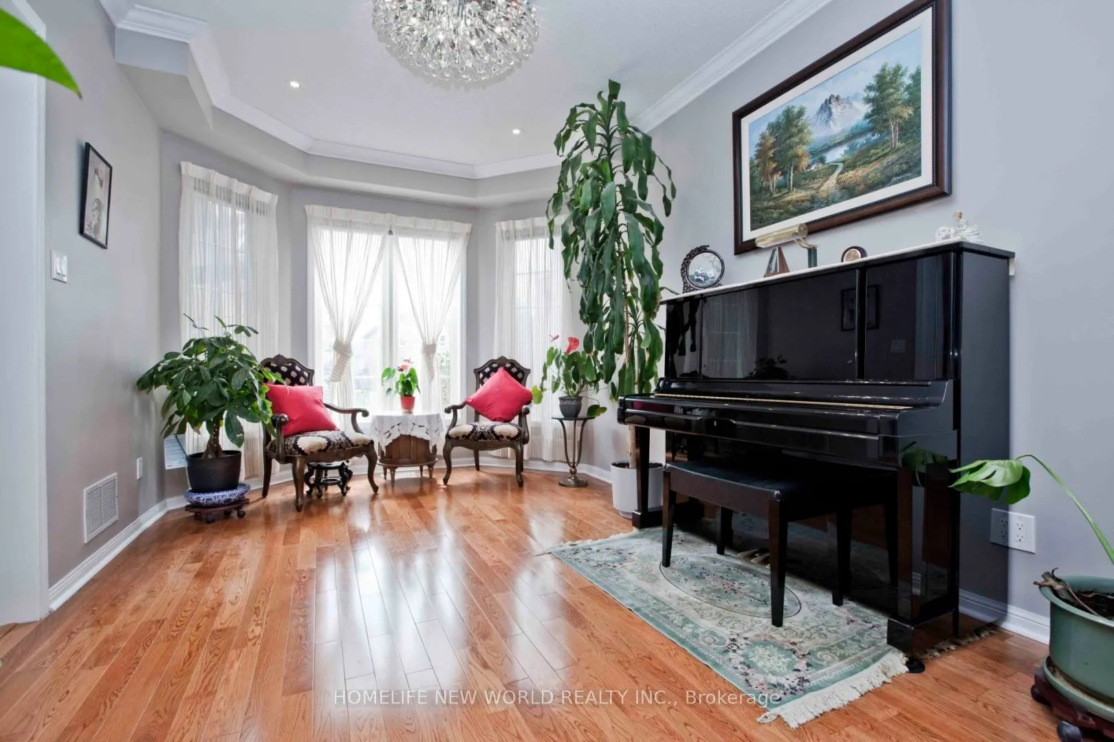 8 Grover Hill Avenue
