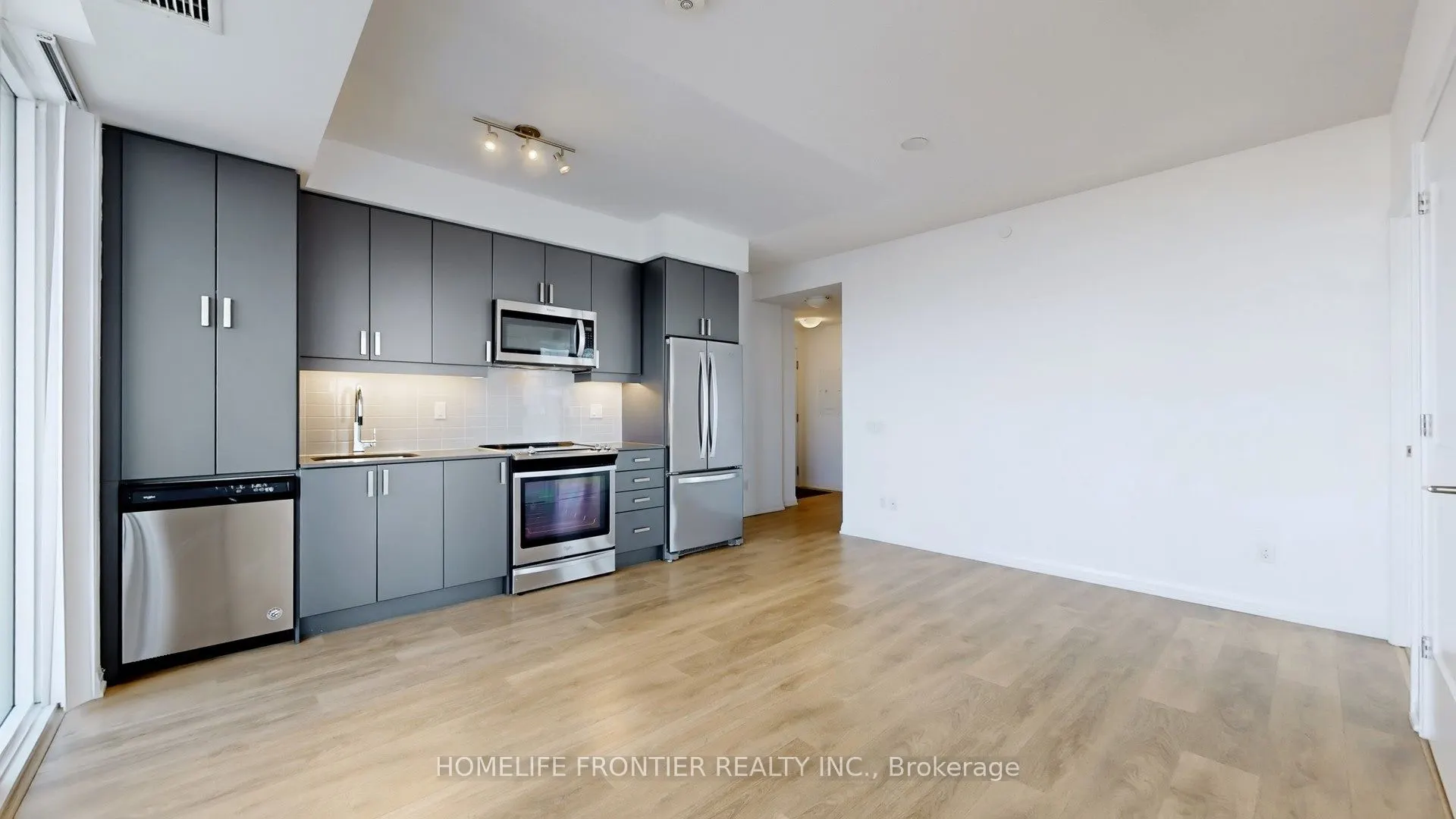 7895 Jane Street, #3313